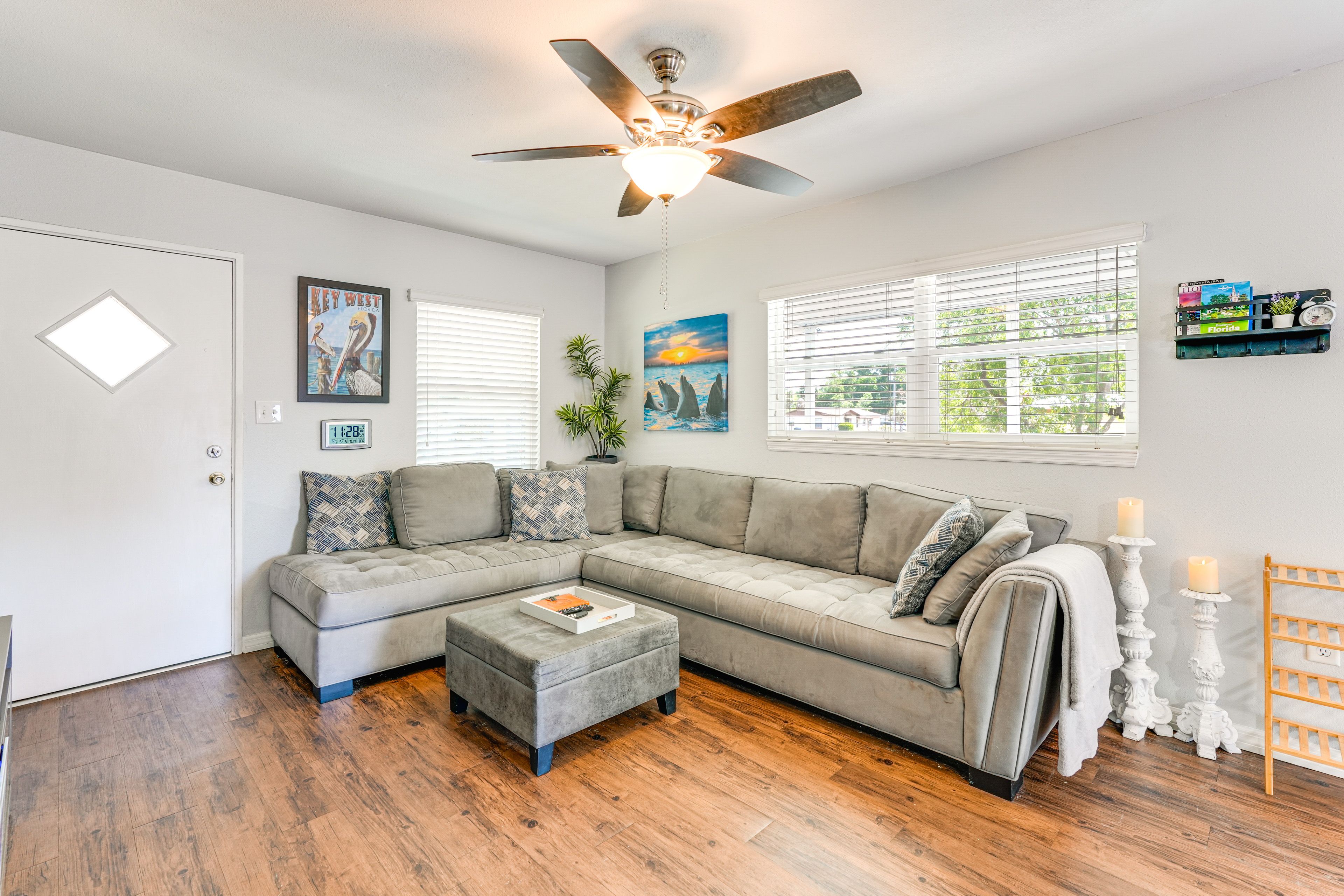 Living Room | Smart TV | Central A/C | Single-Story Home