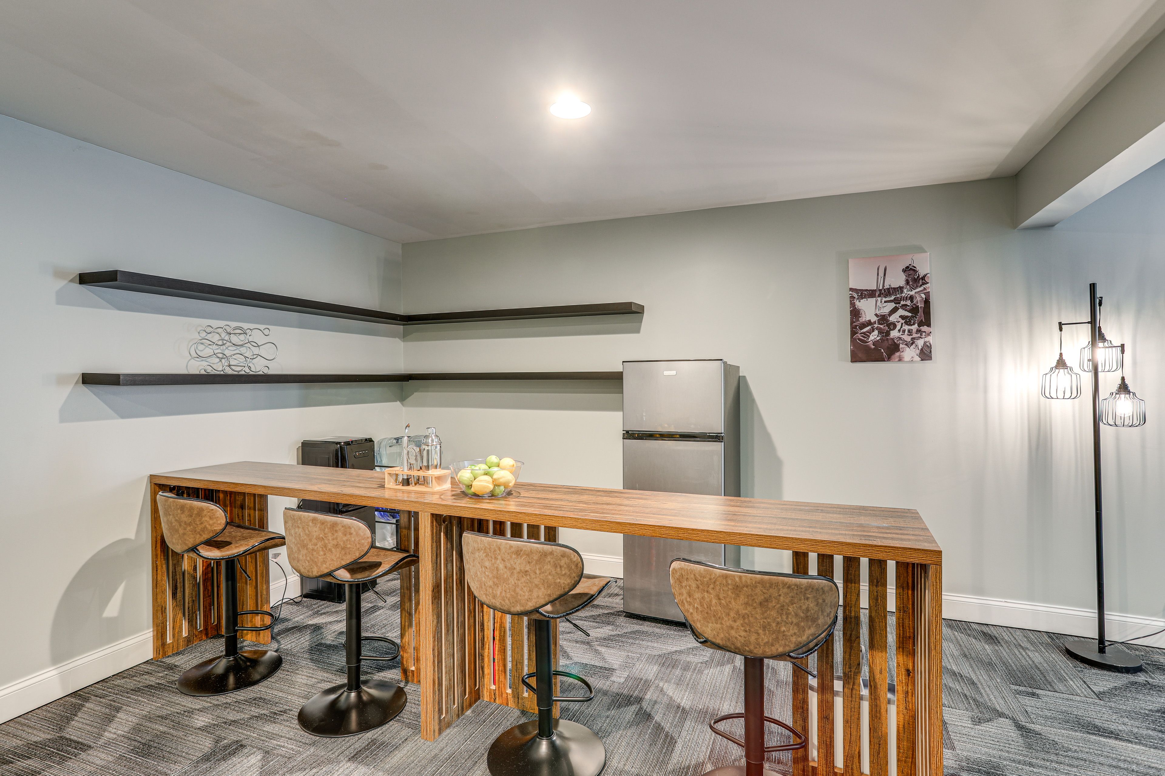 Game Room | Bar Area | Poker Table | Pool Table | Smart TV | Lower Level