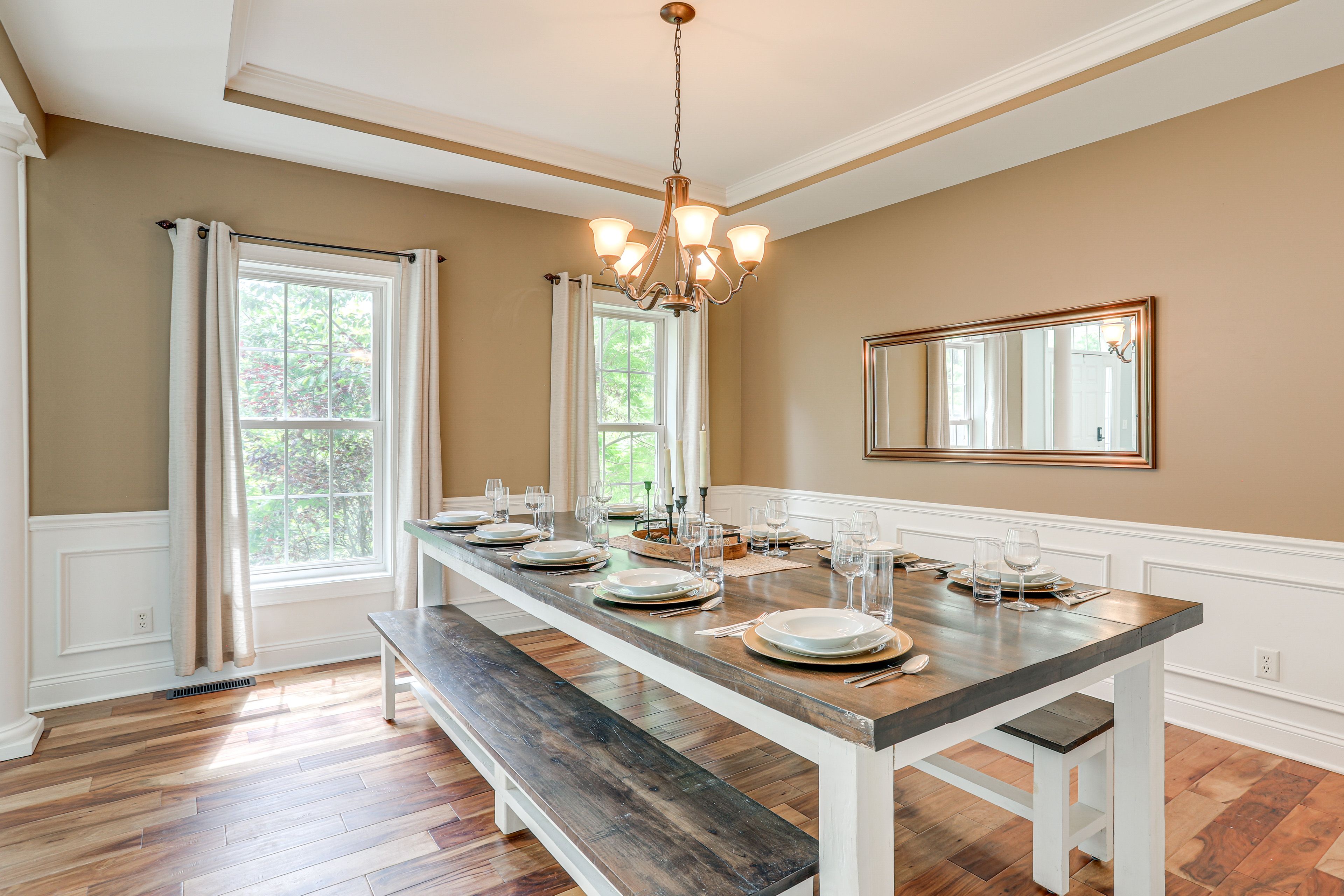 Dining Room | Main Level
