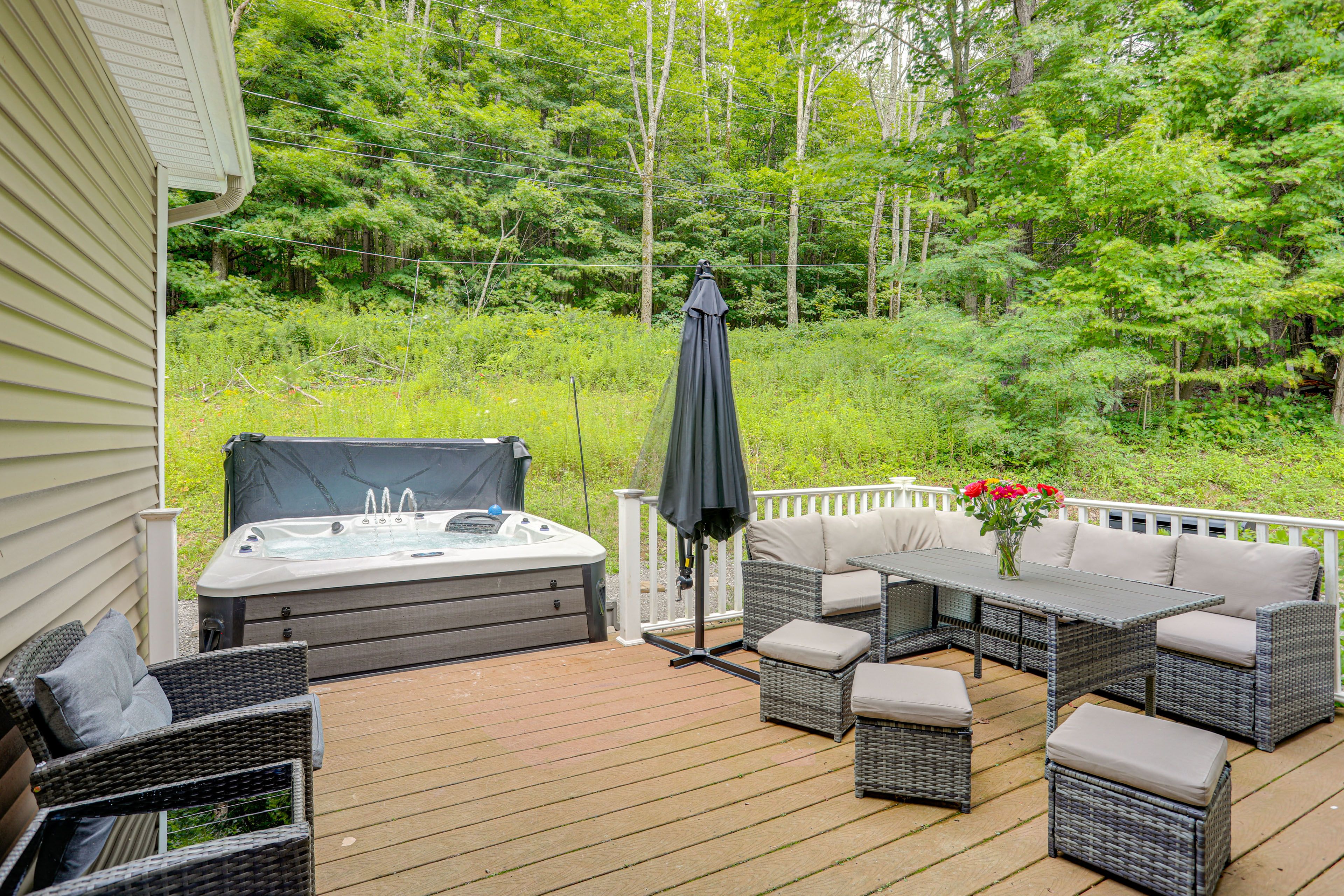 Furnished Deck | Private Hot Tub