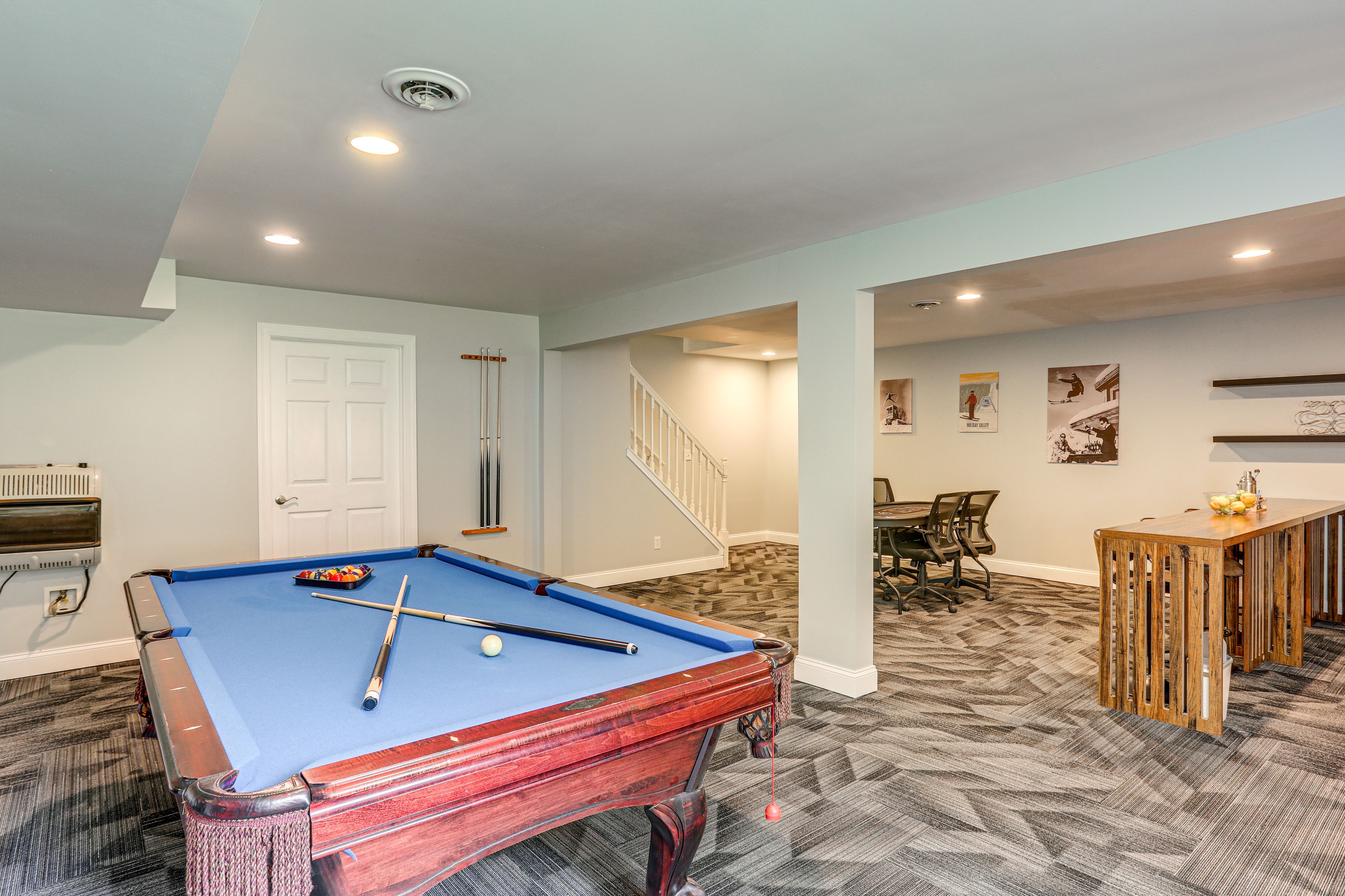 Game Room | Dedicated Bar Area | Lower Level