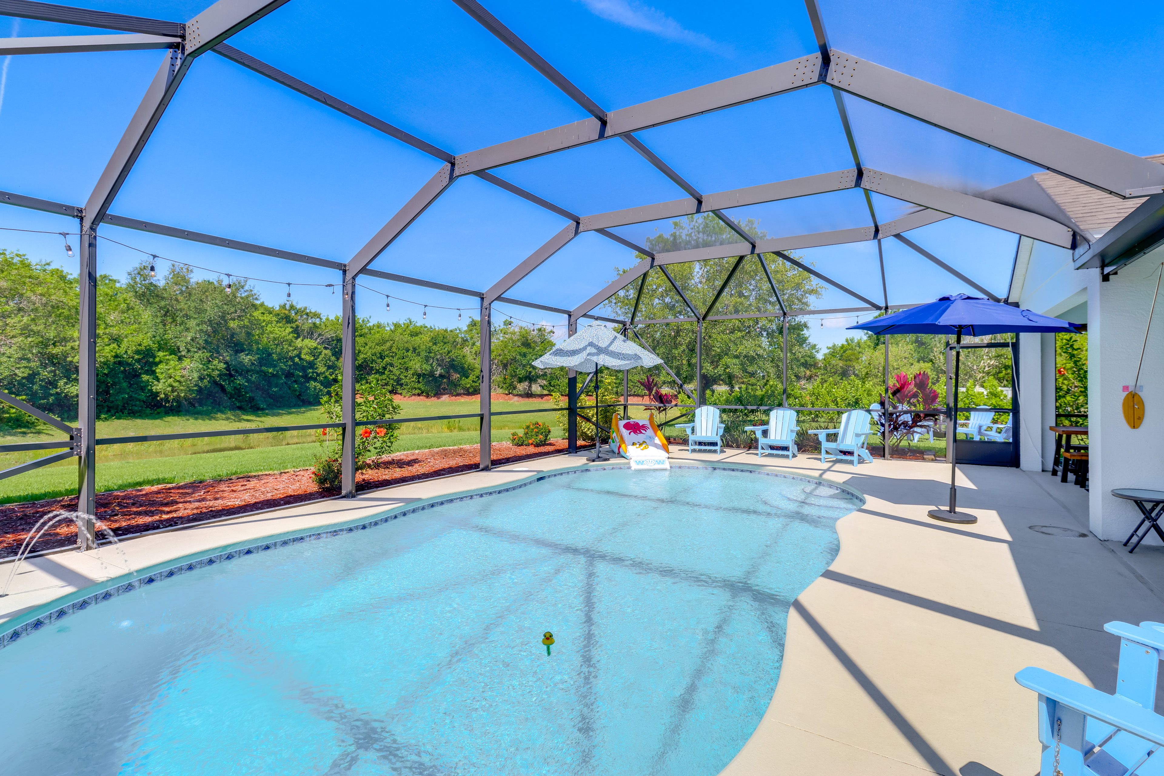 Private Outdoor Pool (Heated, Depth 3'-6')