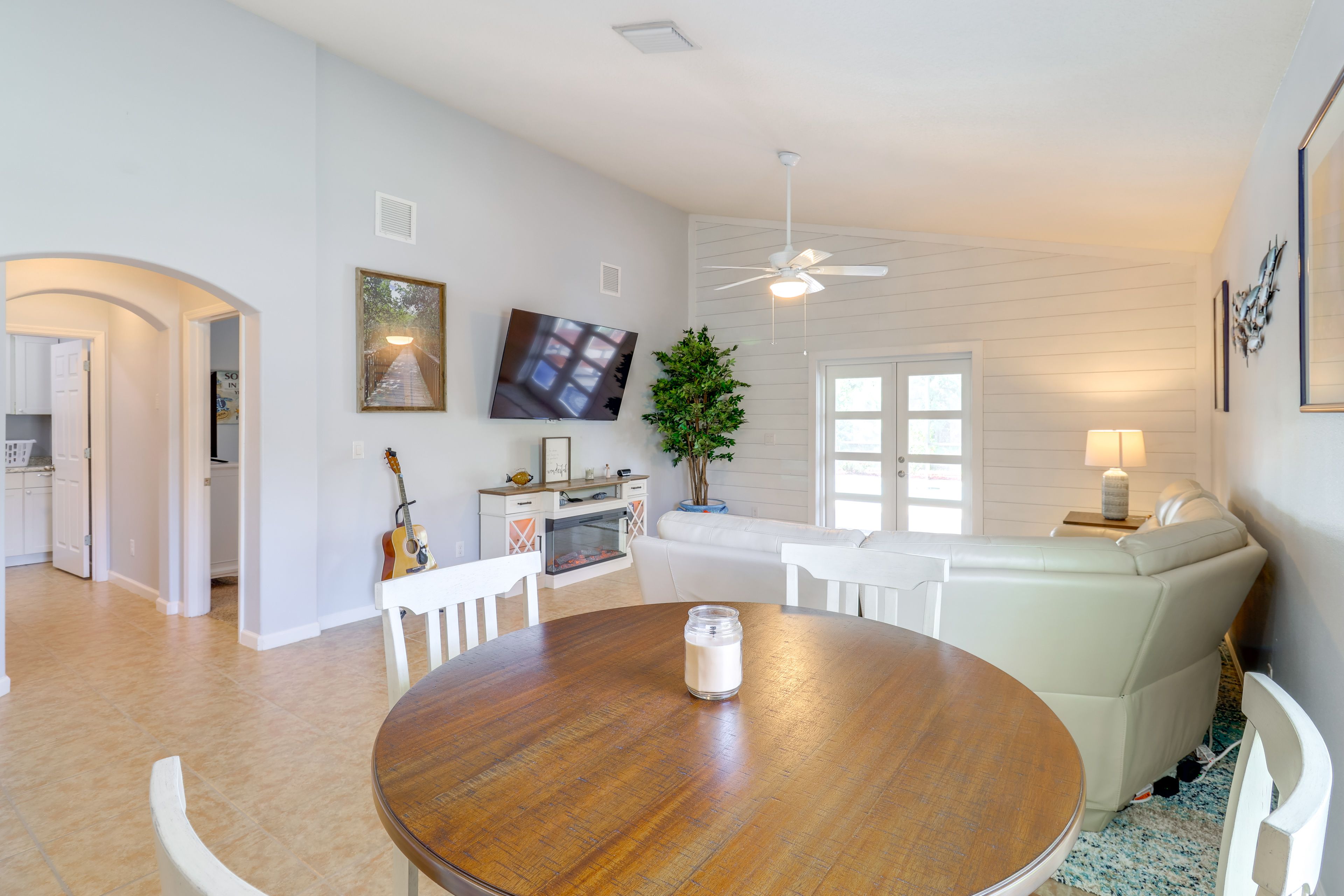 Dining Area | 1st Floor