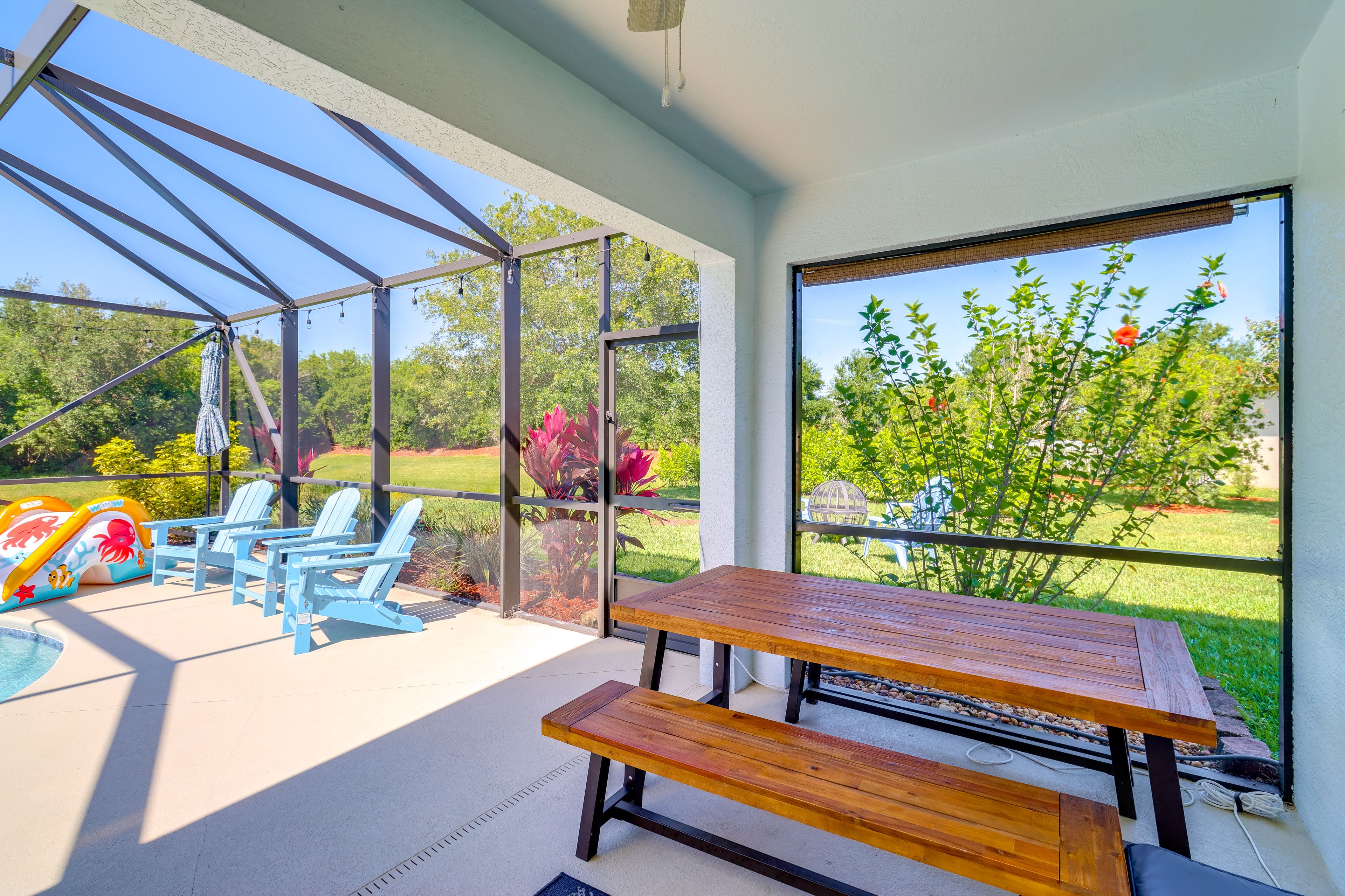 Screened Lanai | Dining Area | Smart TV | Gas Fire Pit | Gas Grill
