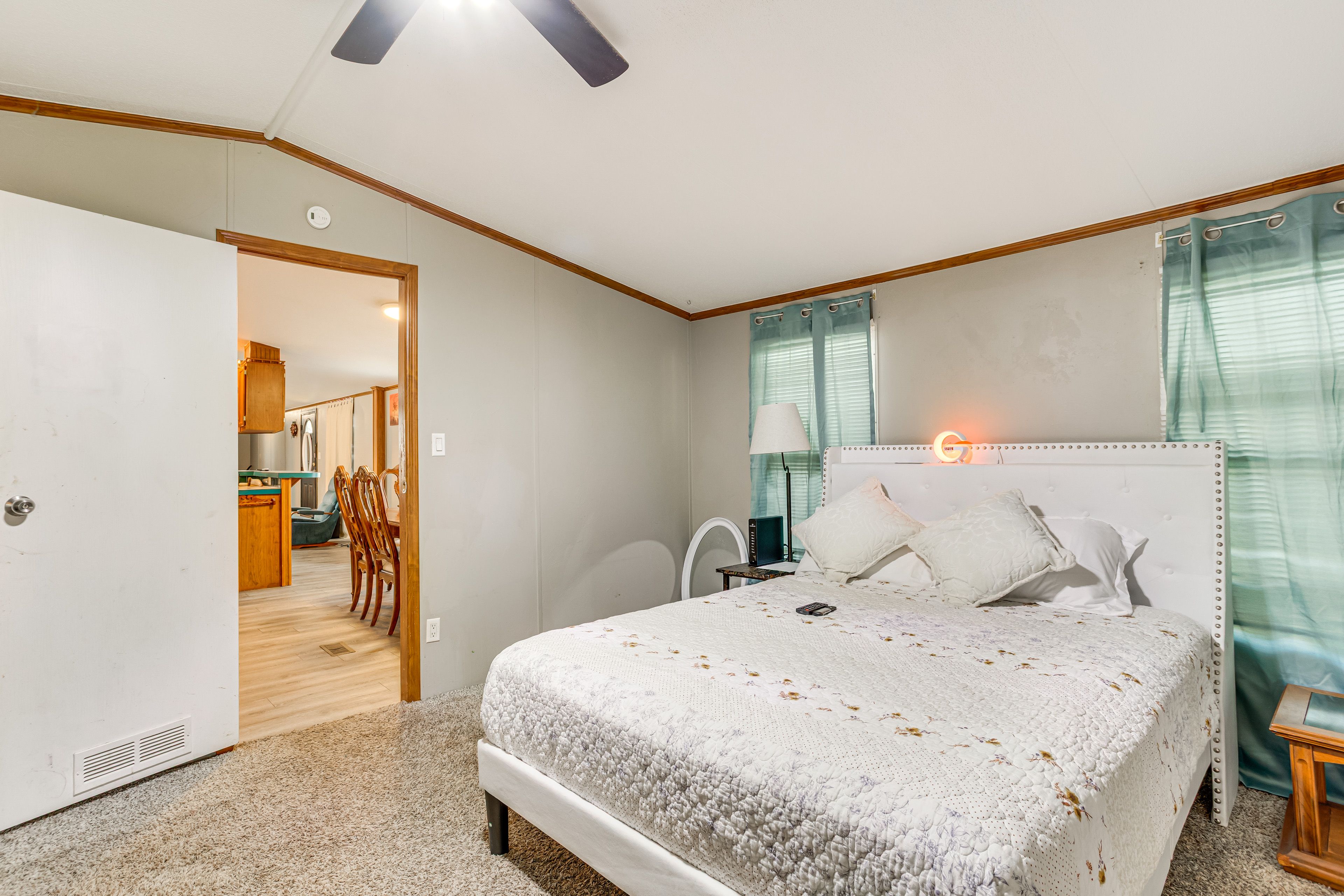 Bedroom 1 | Queen Bed | Smart TV