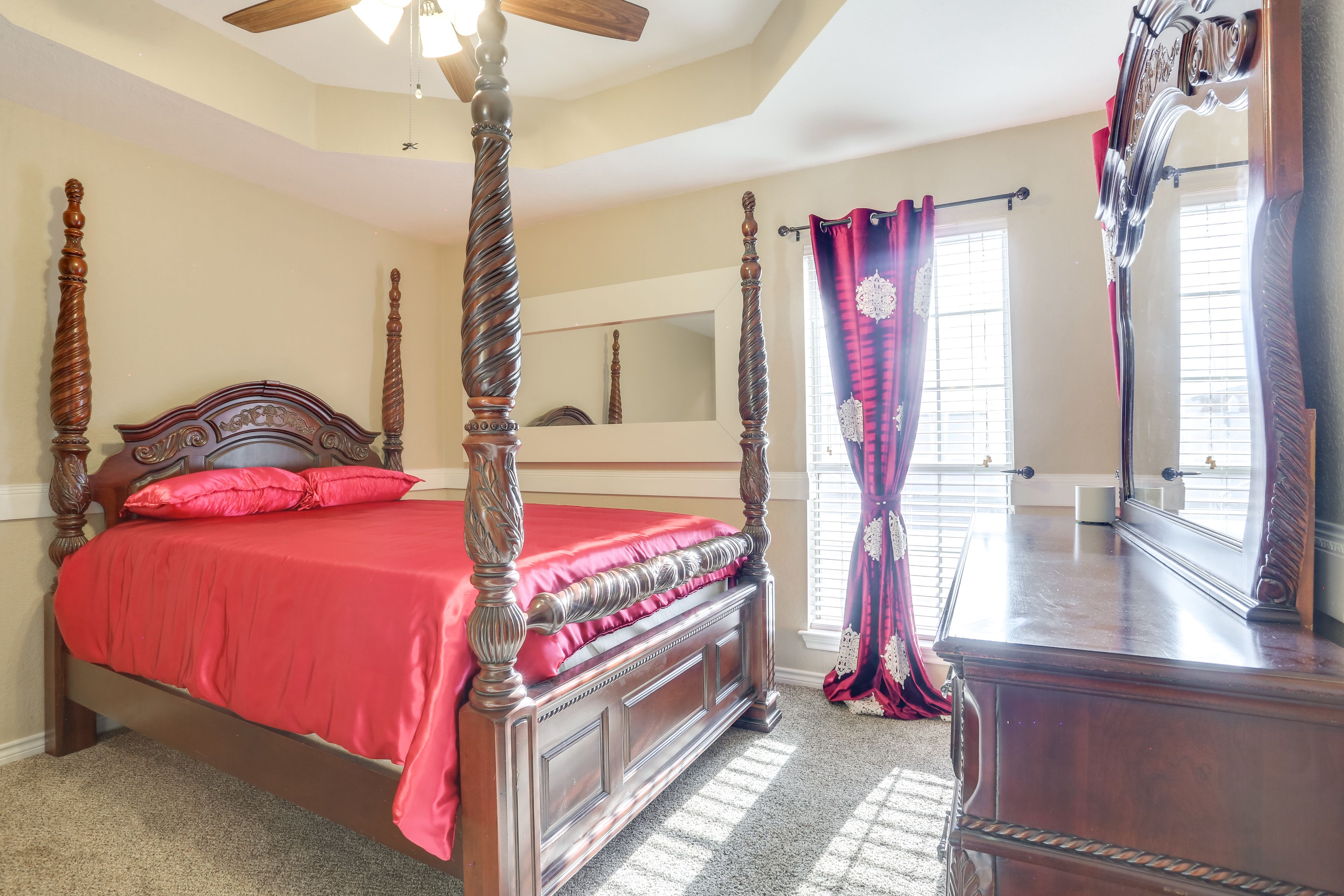 Bedroom 2 | King Bed