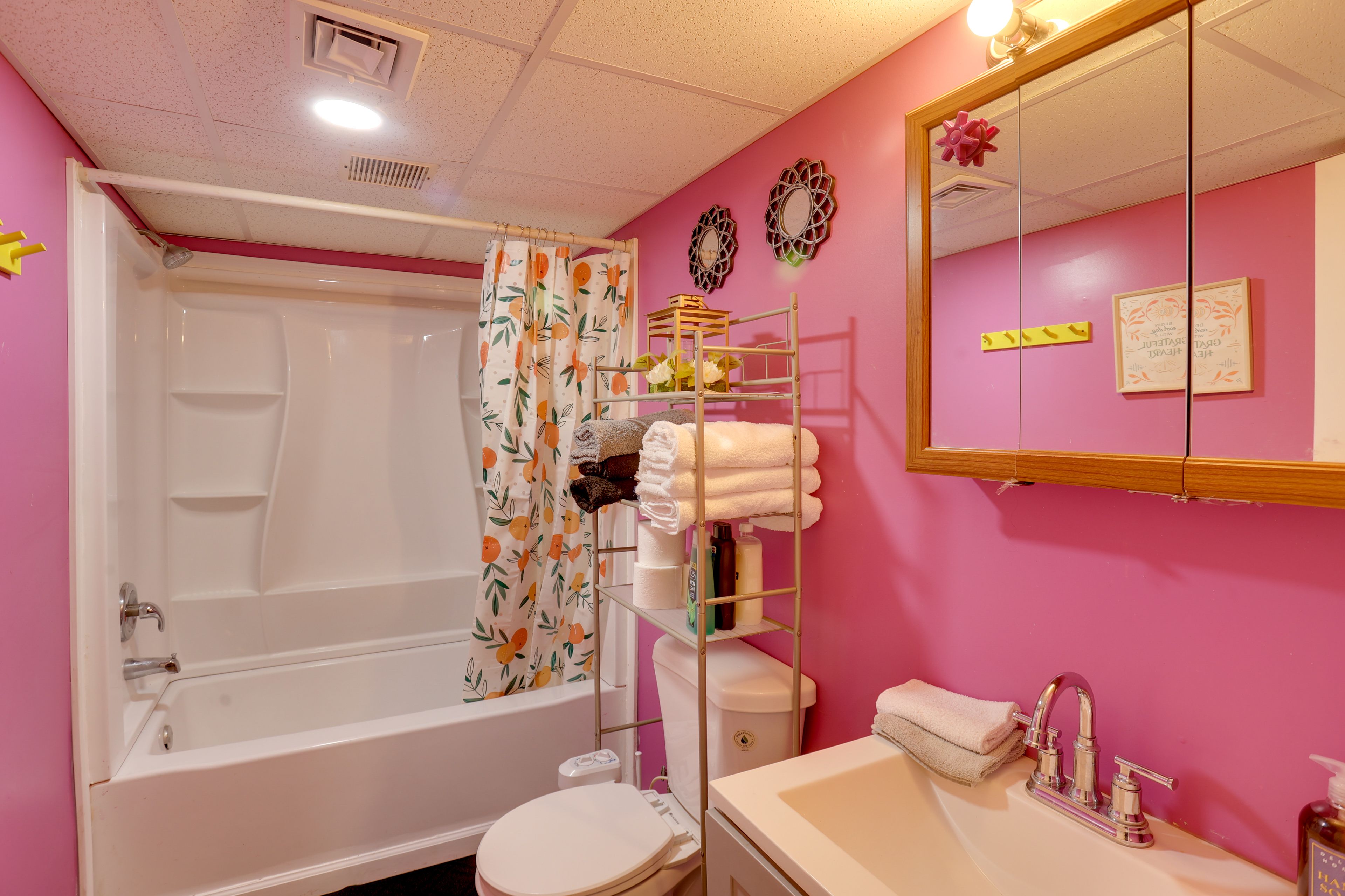 Bathroom | Towels Provided