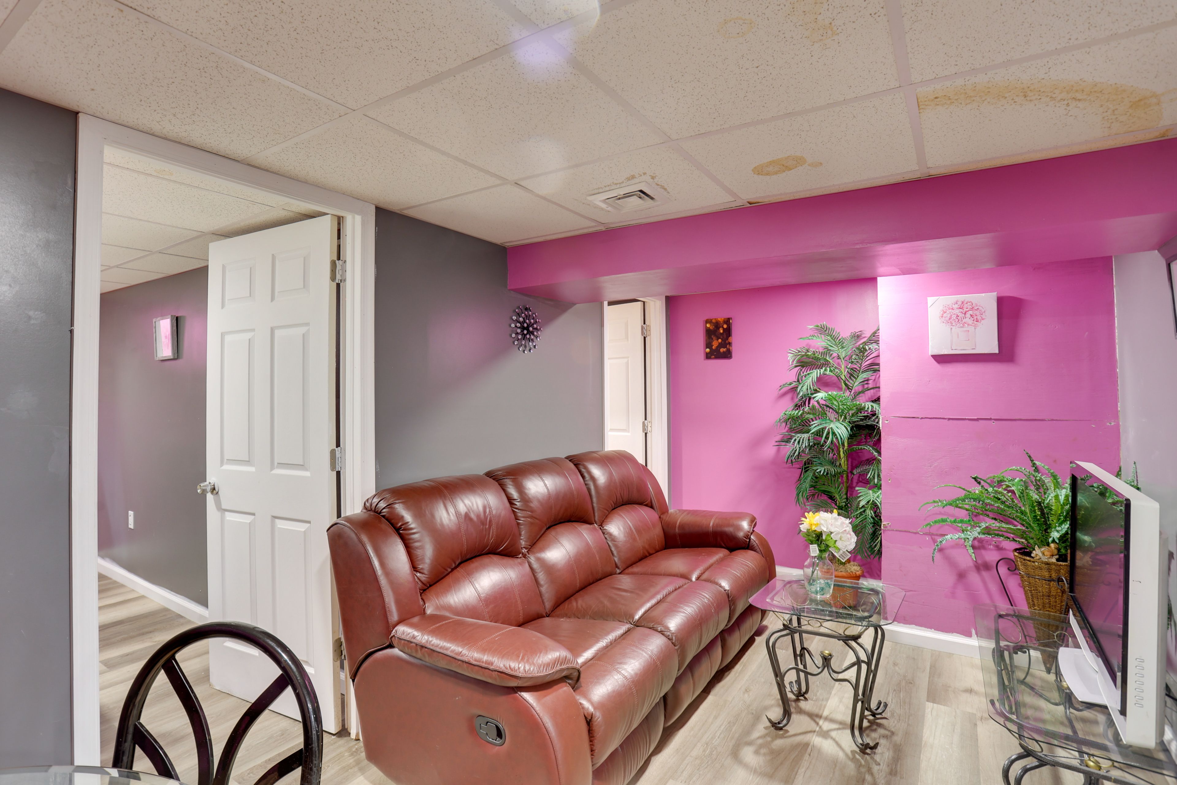 Property Interior | Single-Story Apartment