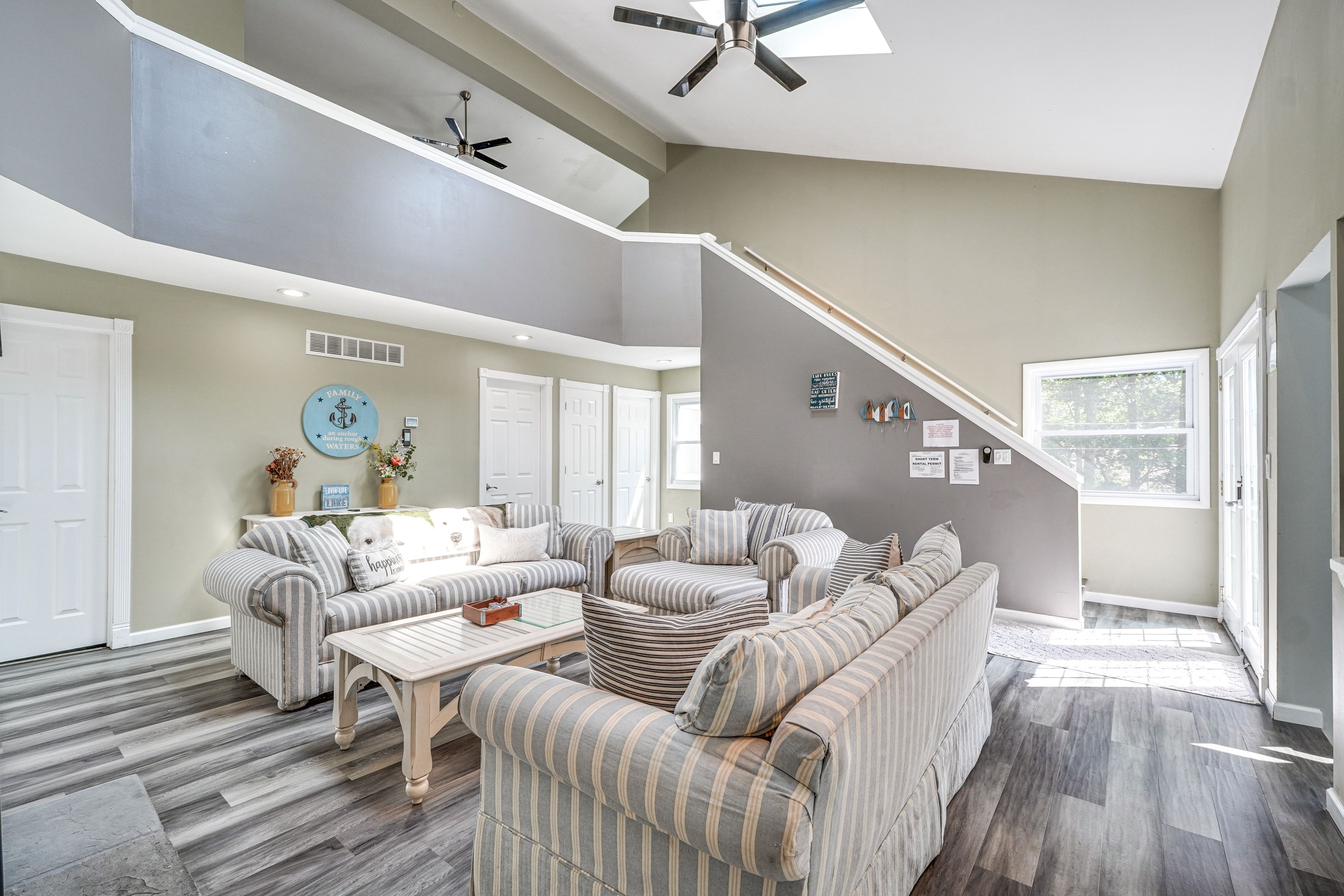 Living Room | 1st Floor | Queen Sleeper Sofa | Free WiFi | Gas Fireplace