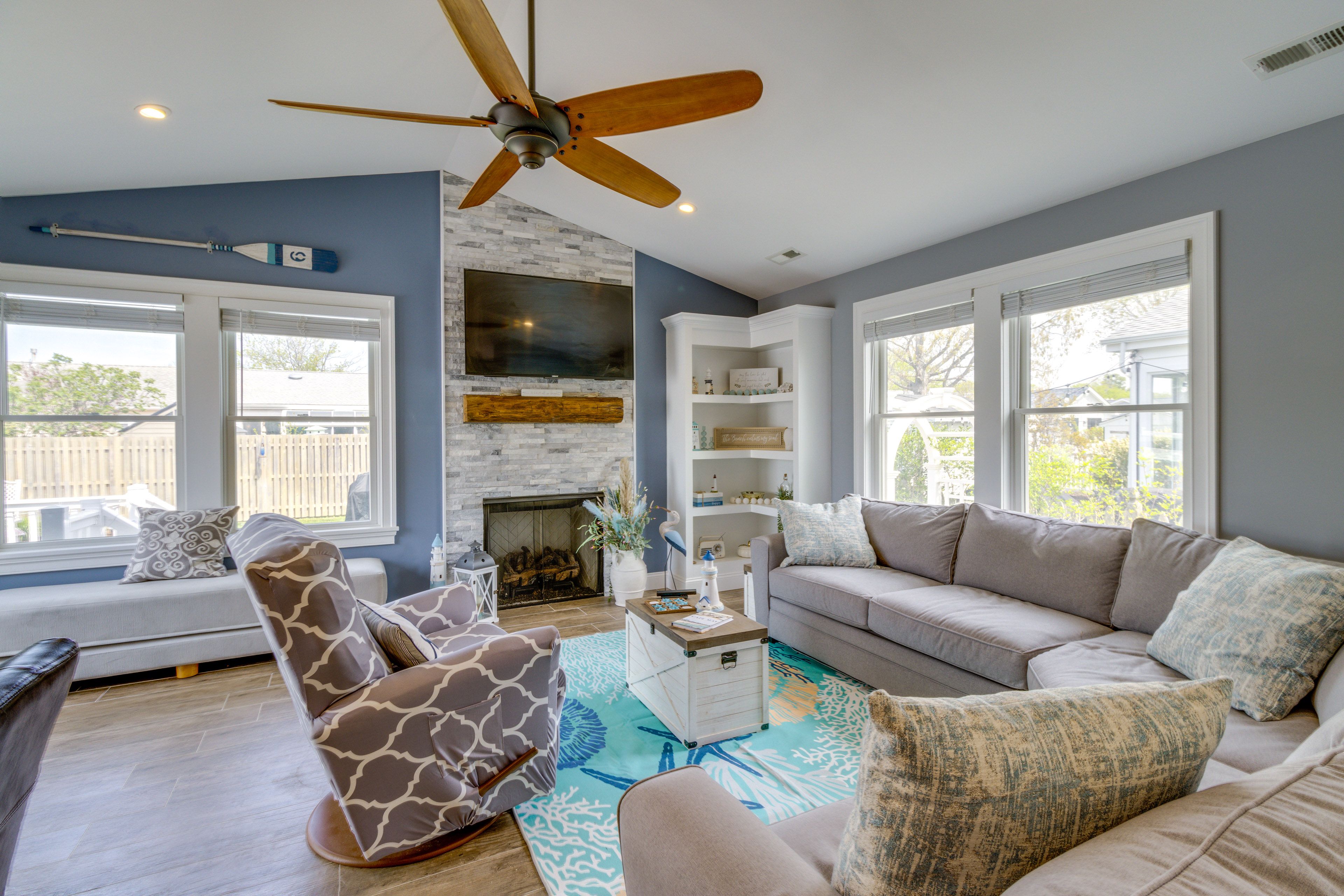 Living Room | Central A/C & Heating