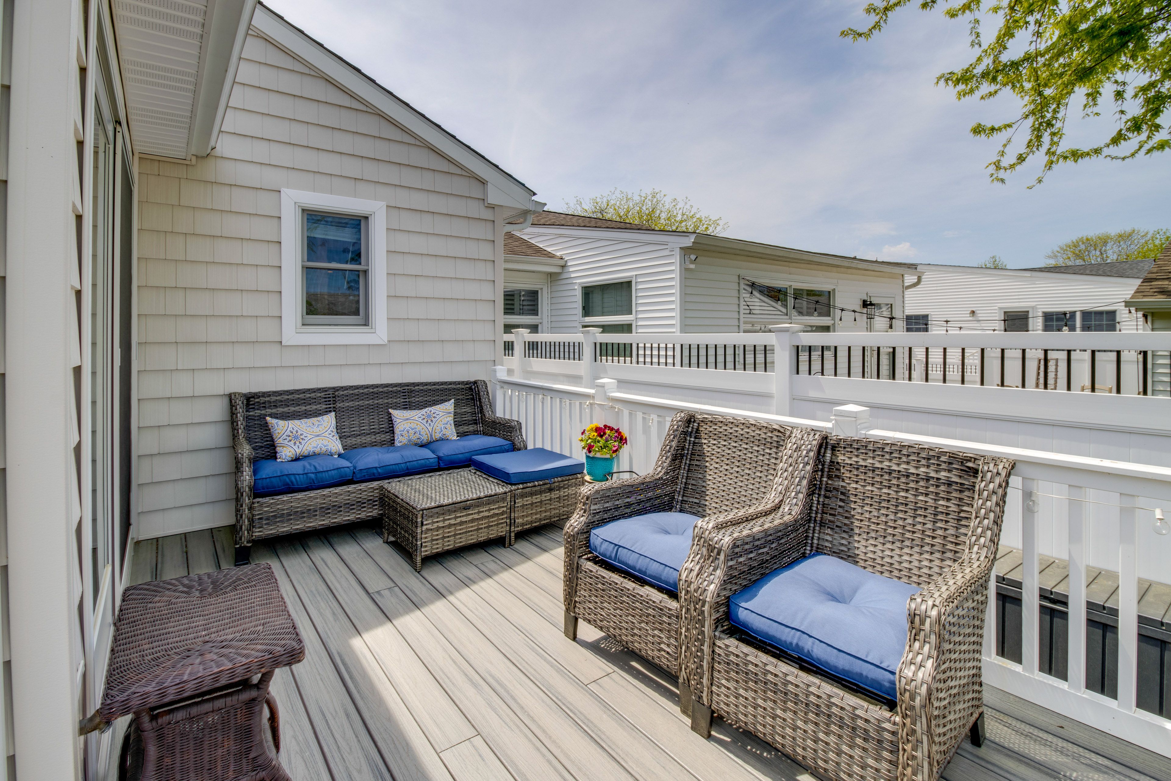Deck | Single-Story Duplex