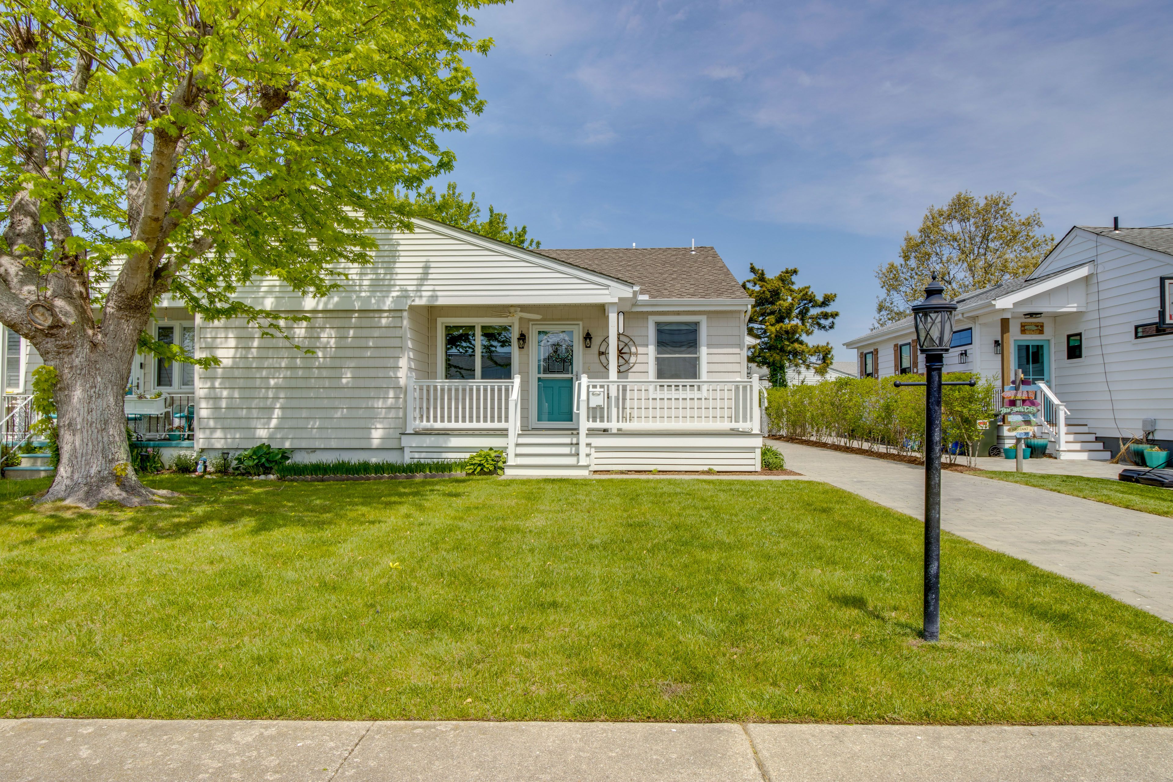 Cape May Vacation Rental | 3BR | 2BA | 4 Steps to Enter | 1,324 Sq Ft