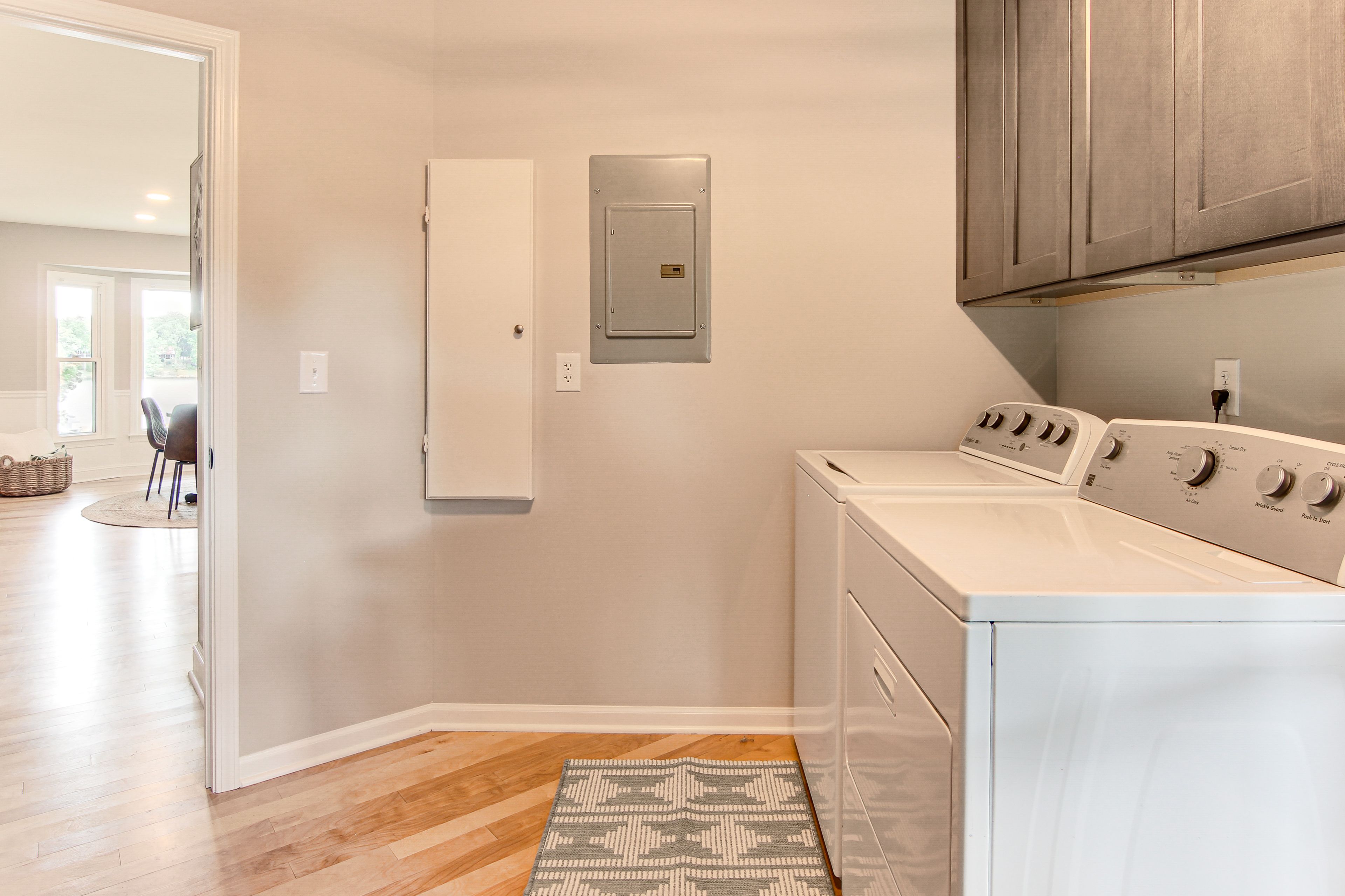Washer & Dryer | Main Floor