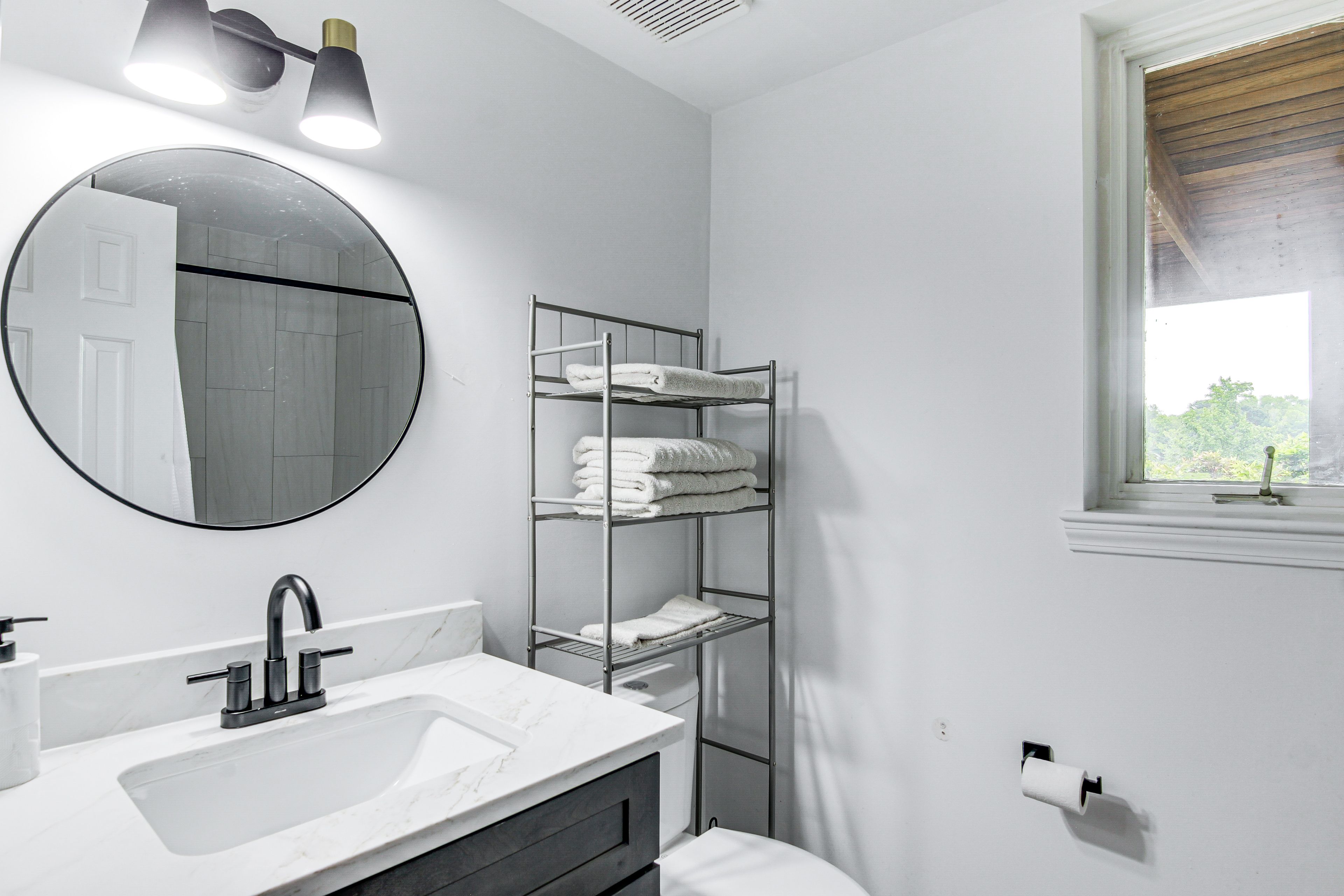 Full Bathroom | Ground Floor