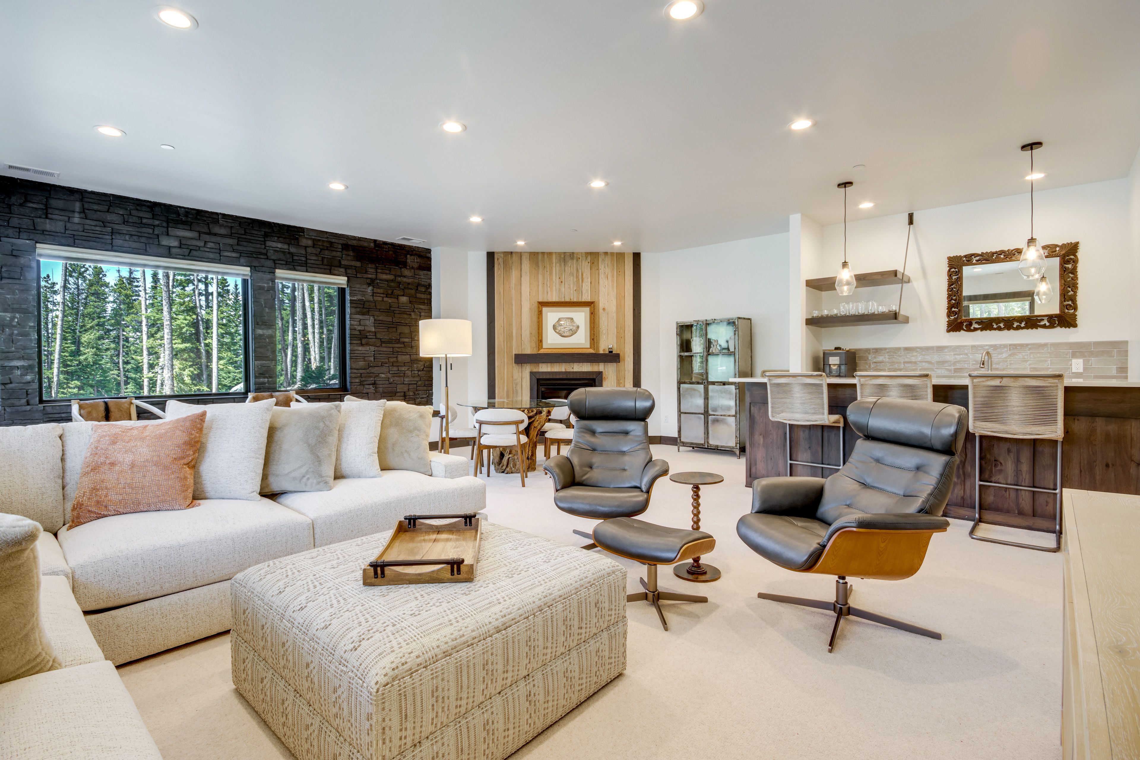 Downstairs Living Room | Fireplace | Wet Bar | Central A/C & Heating