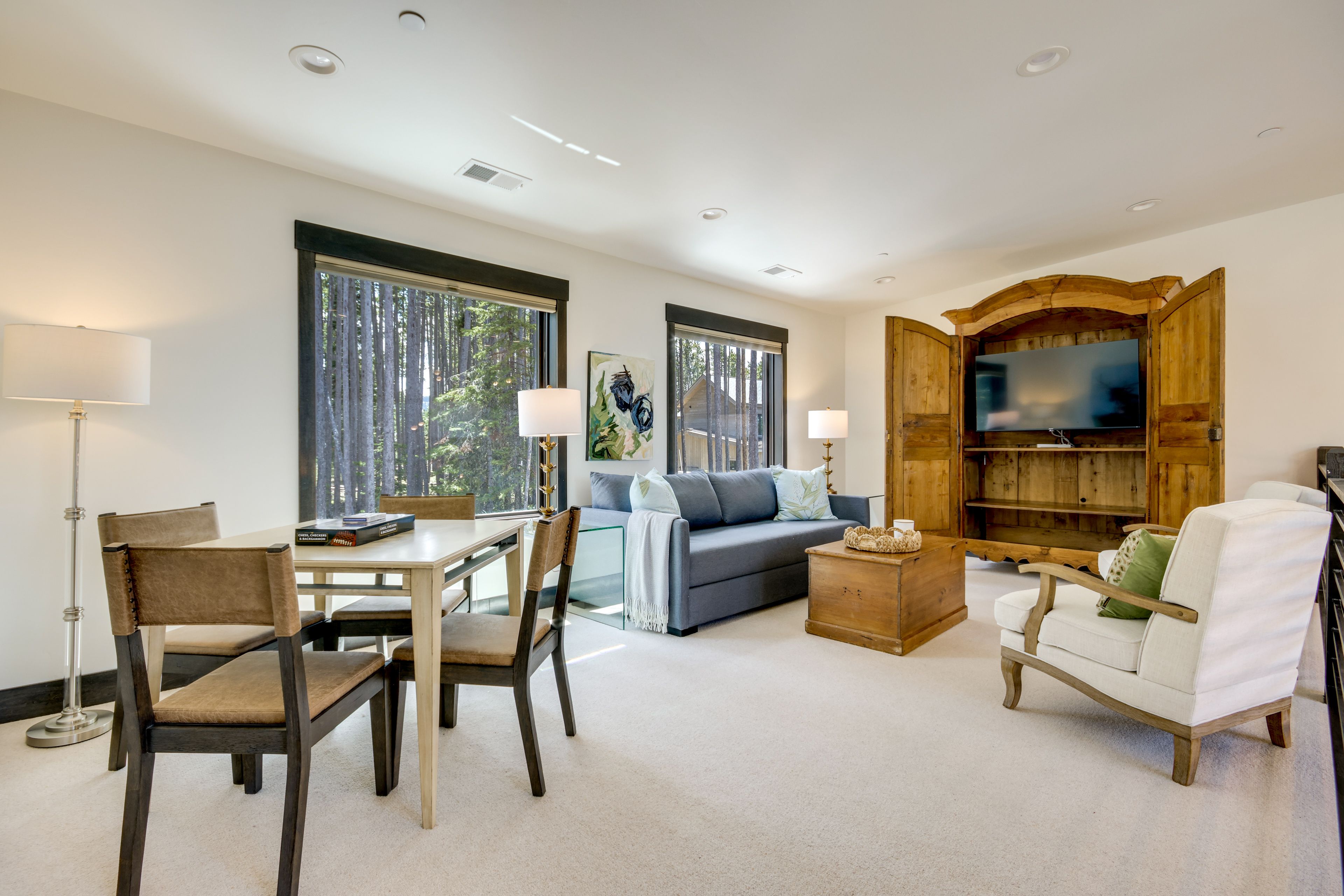 Upstairs Living Room | Top Floor | Smart TV w/ Cable | Queen Sleeper Sofa