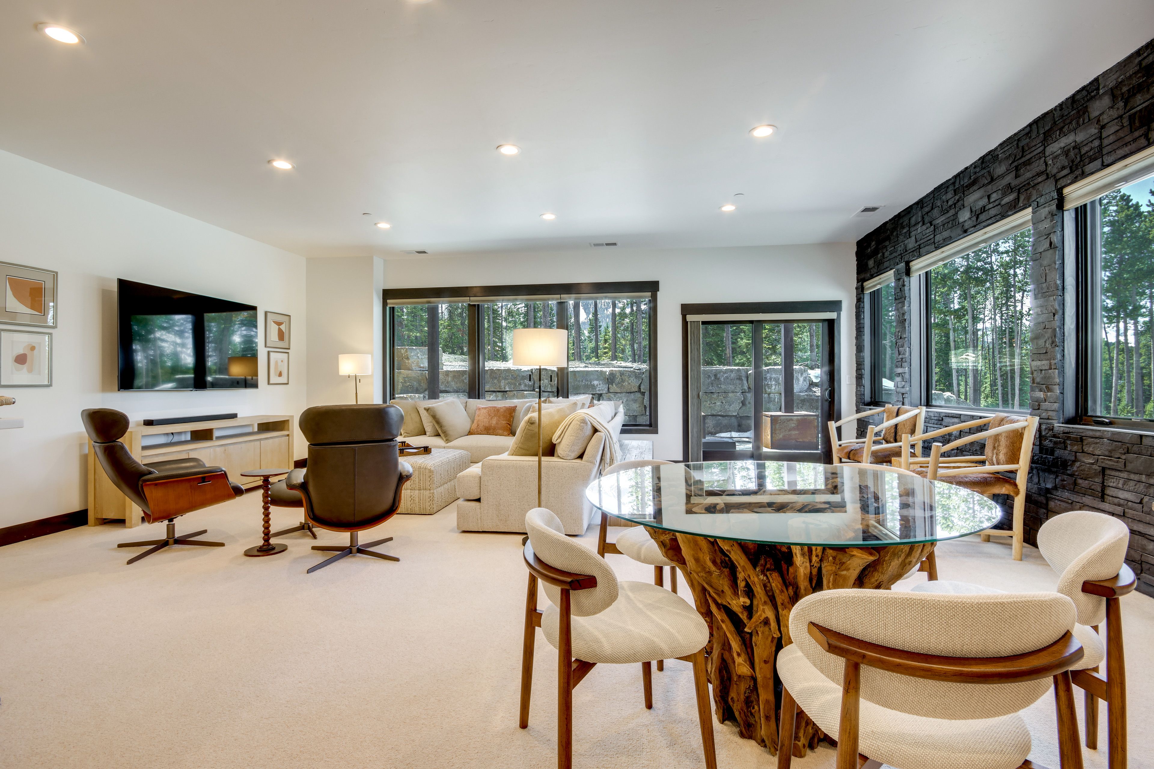 Downstairs Living Room | Ground Floor | Smart TV w/ Cable
