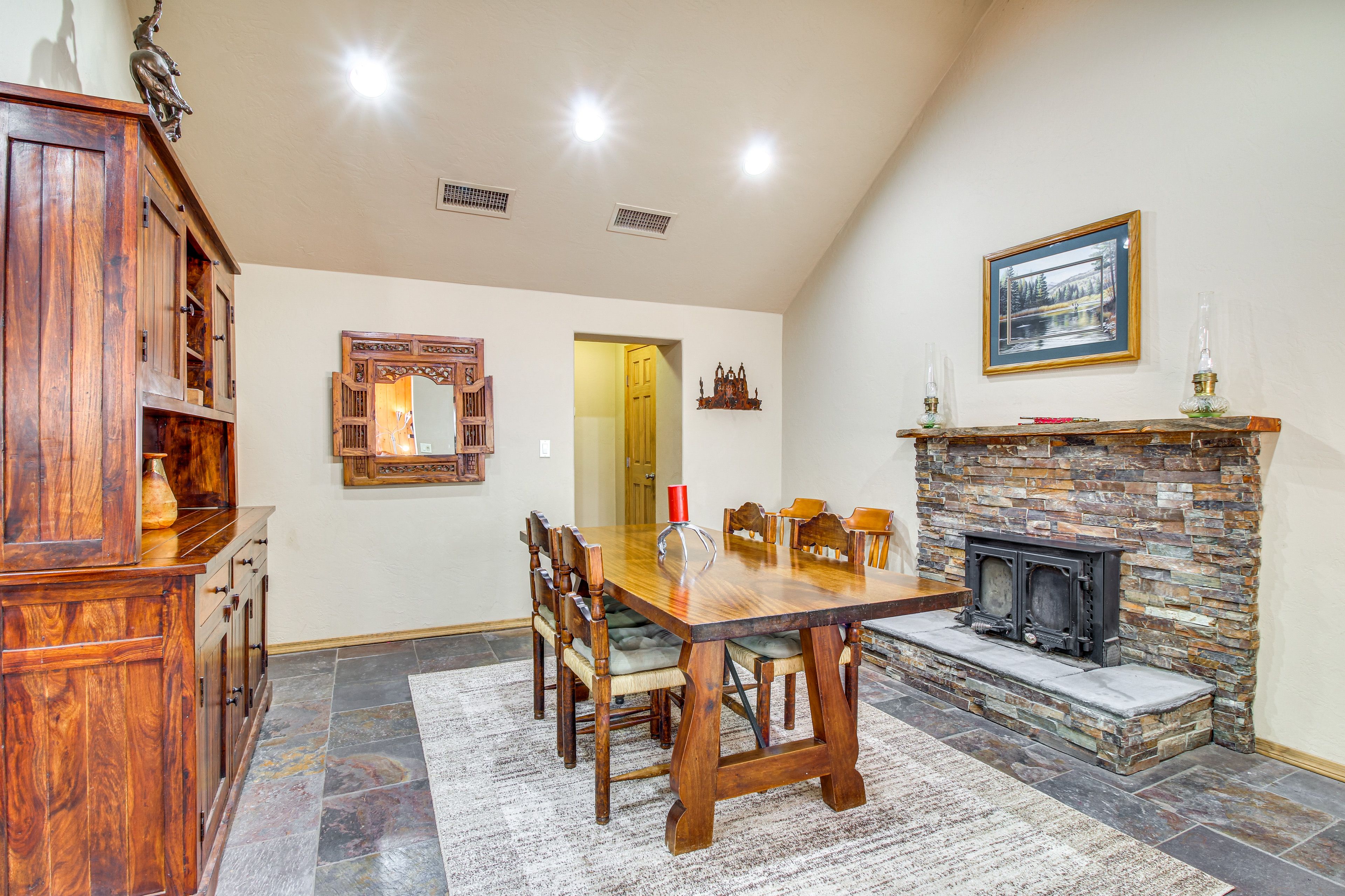 Dining Area | Dishware & Flatware | Central A/C & Heat