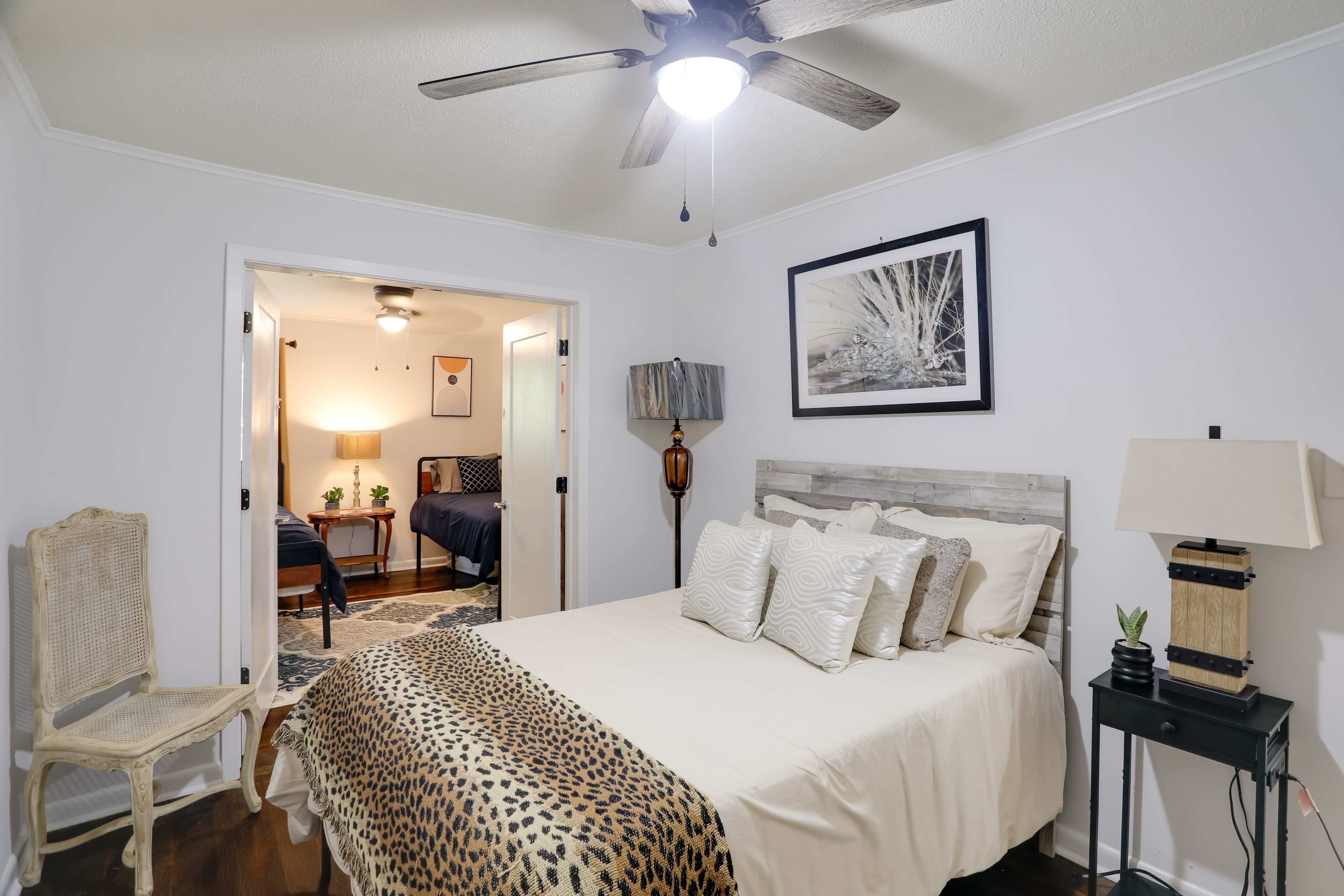 Bedroom 2 | Queen Bed