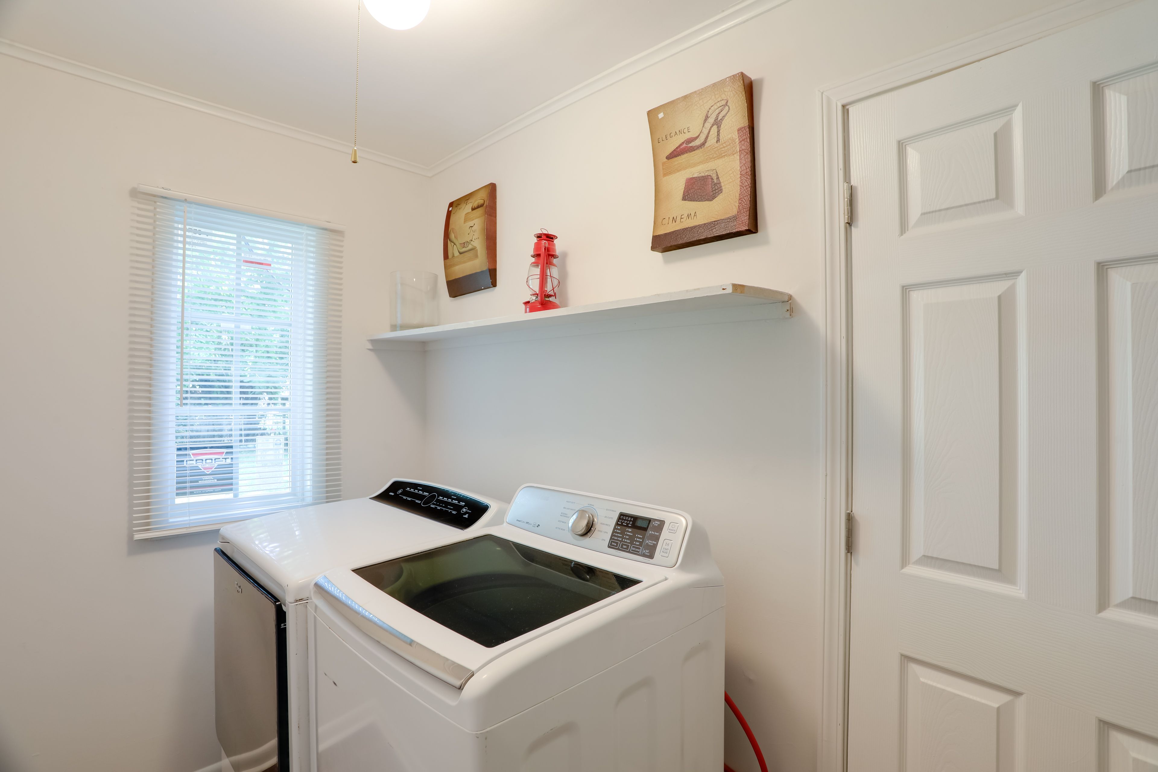 In-Unit Laundry | Washer & Dryer
