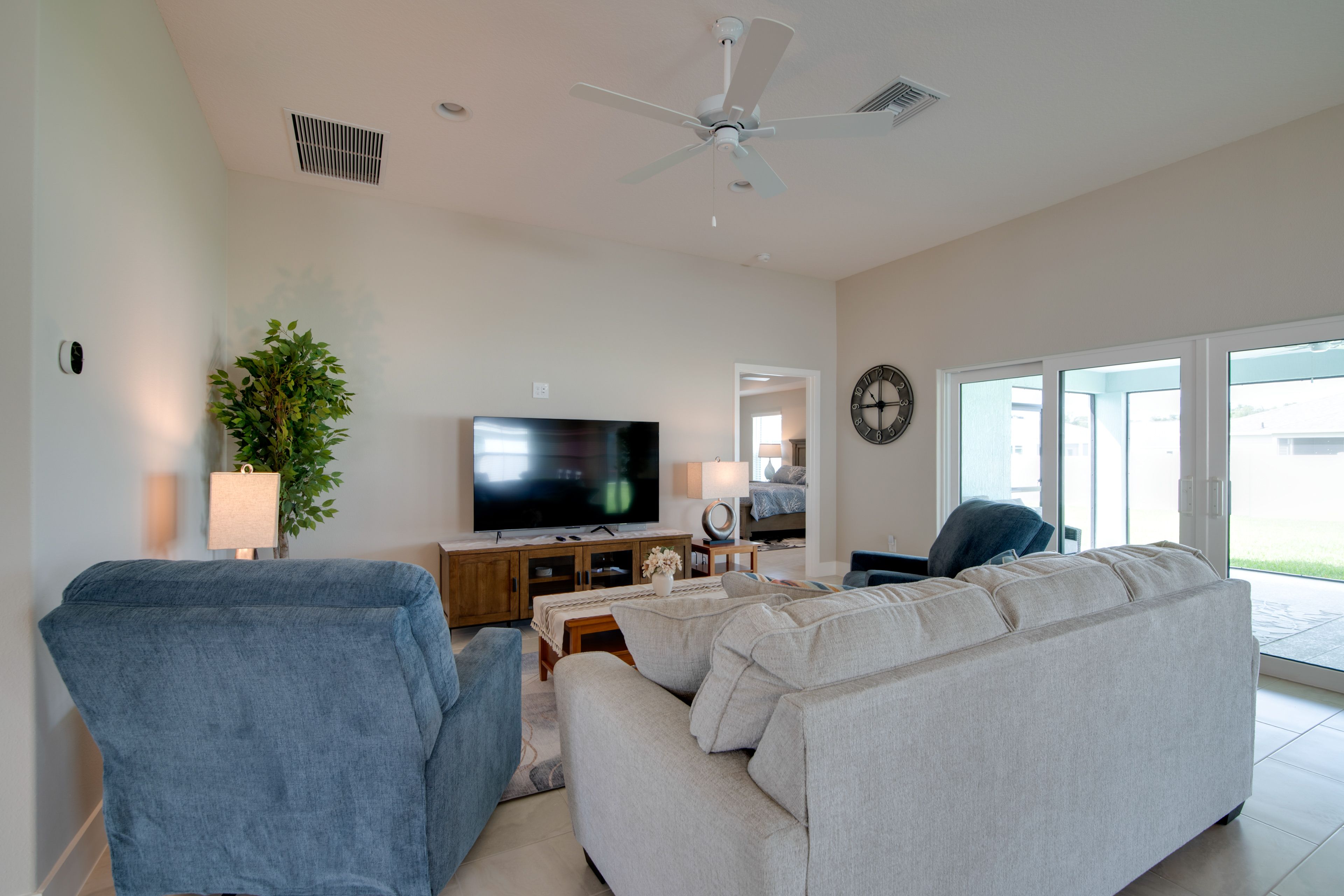The Villages Vacation Rental | 3BR | 3BA | 2,000 Sq Ft | 1 Step to Enter