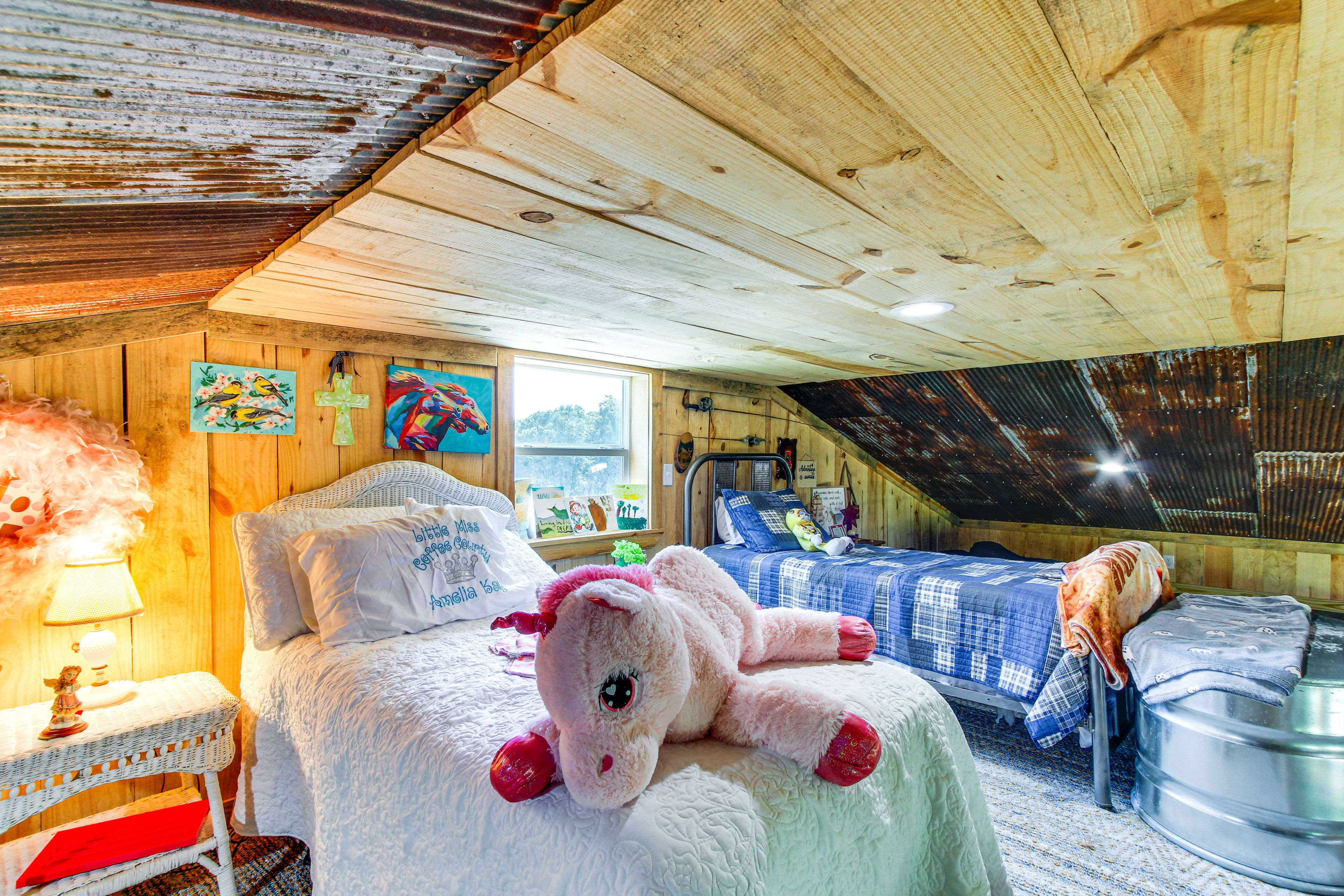 Loft | 2 Twin Beds