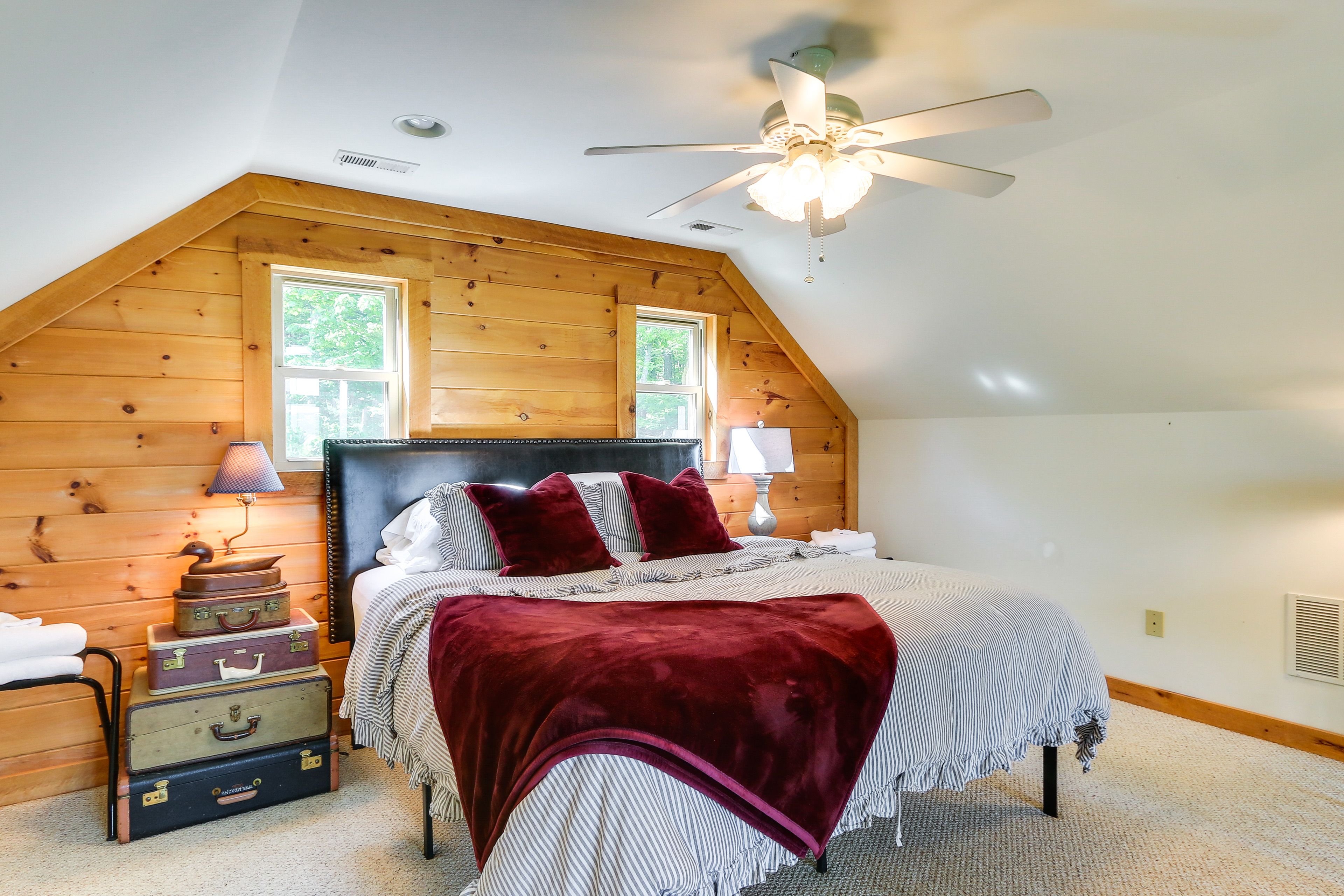 Loft | King Bed | Upper Level