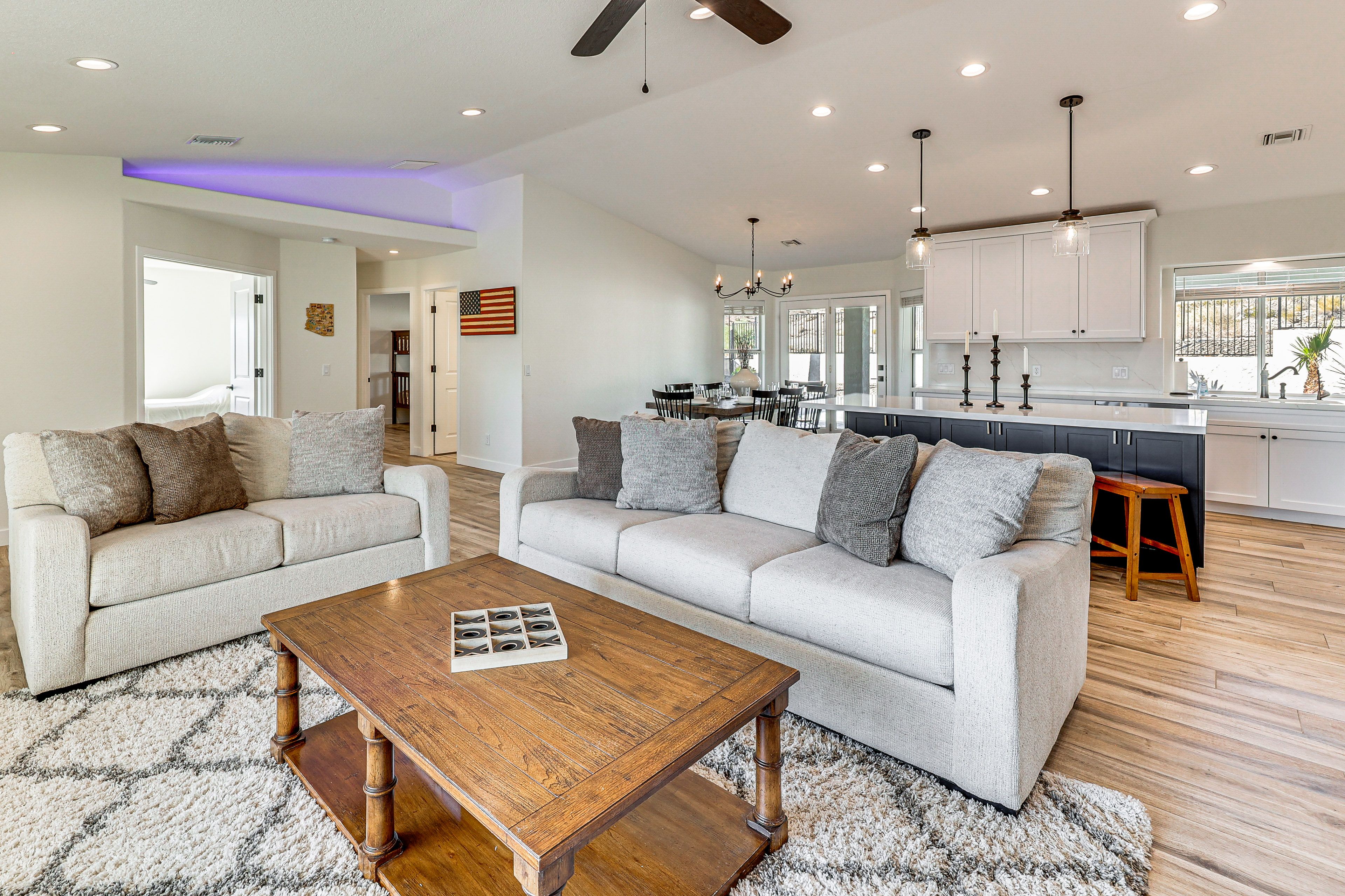 Living Room | Free WiFi | Central A/C & Heat