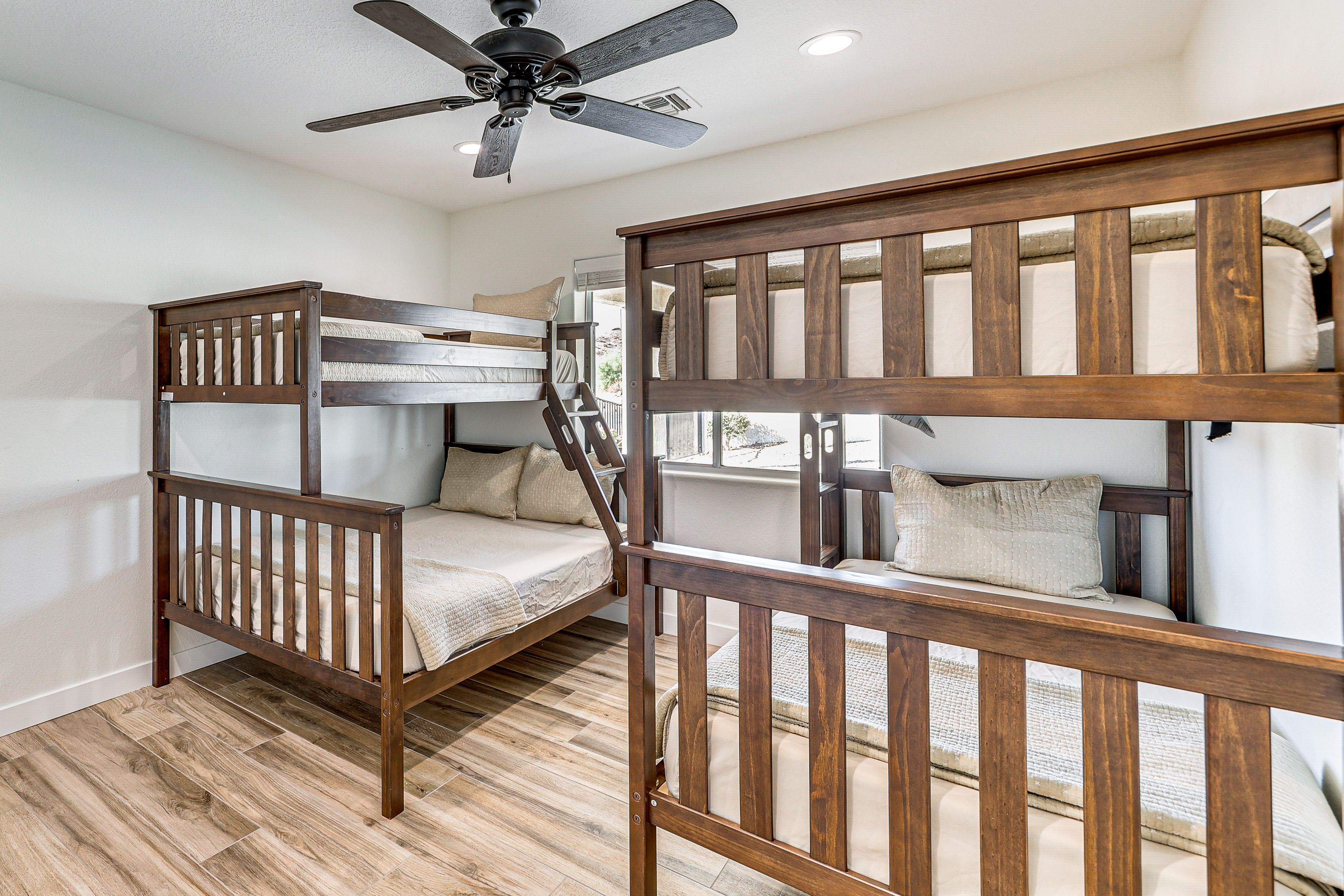 Bedroom 3 | Twin/Full Bunk Bed | Twin Bunk Bed