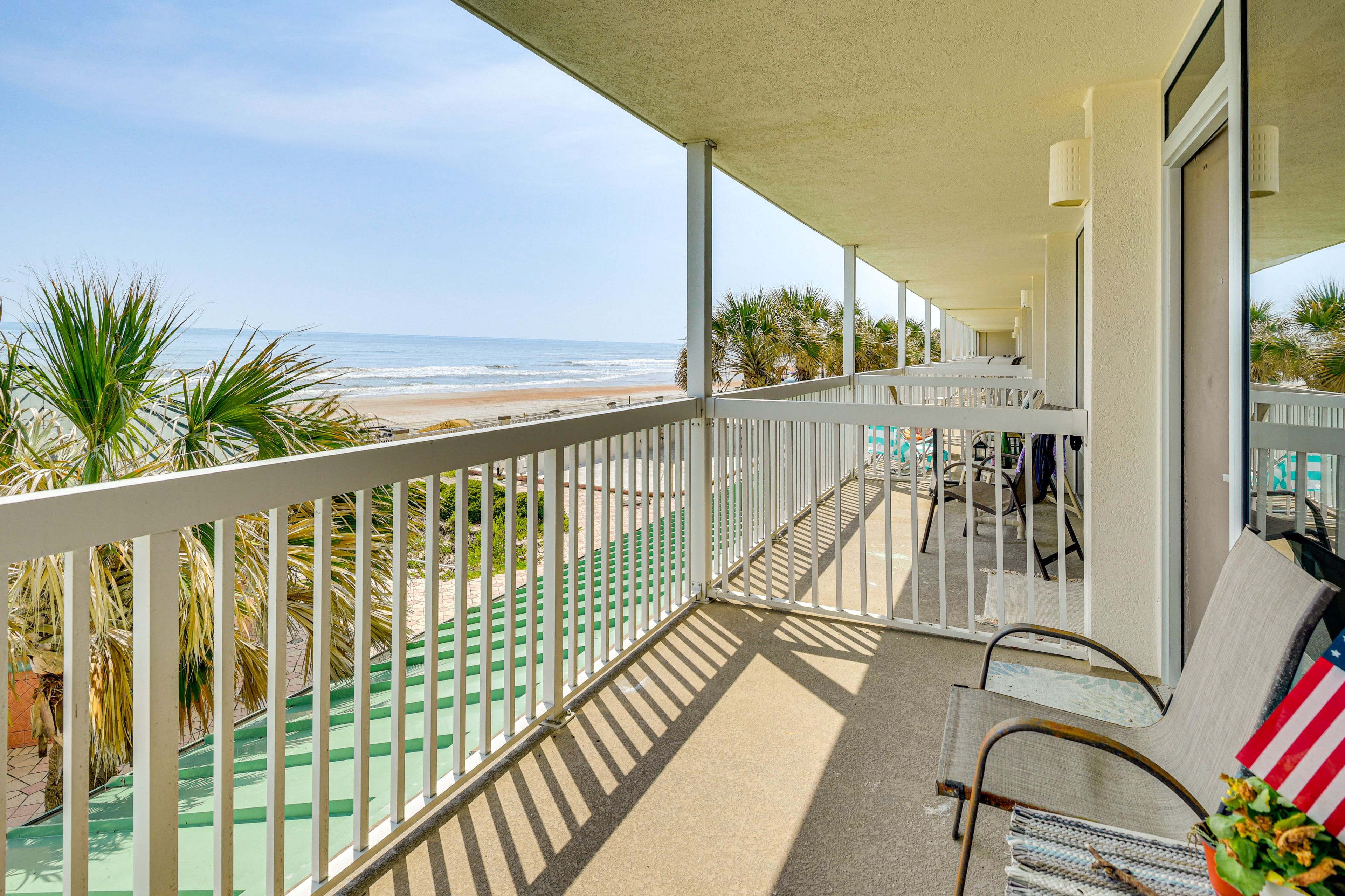 Daytona Beach Vacation Rental | 1BR | 1BA | 730 Sq Ft | Step-Free Entry