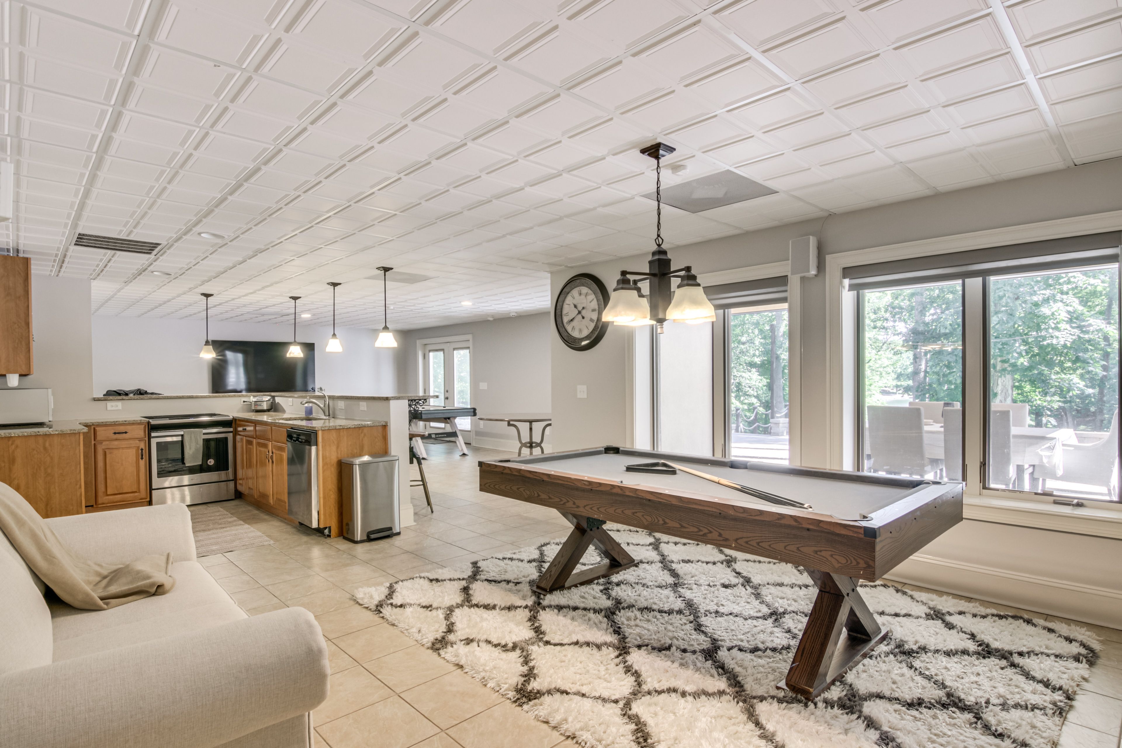Kitchenette | Ground Floor | Dishwasher | Stove/Oven | Microwave