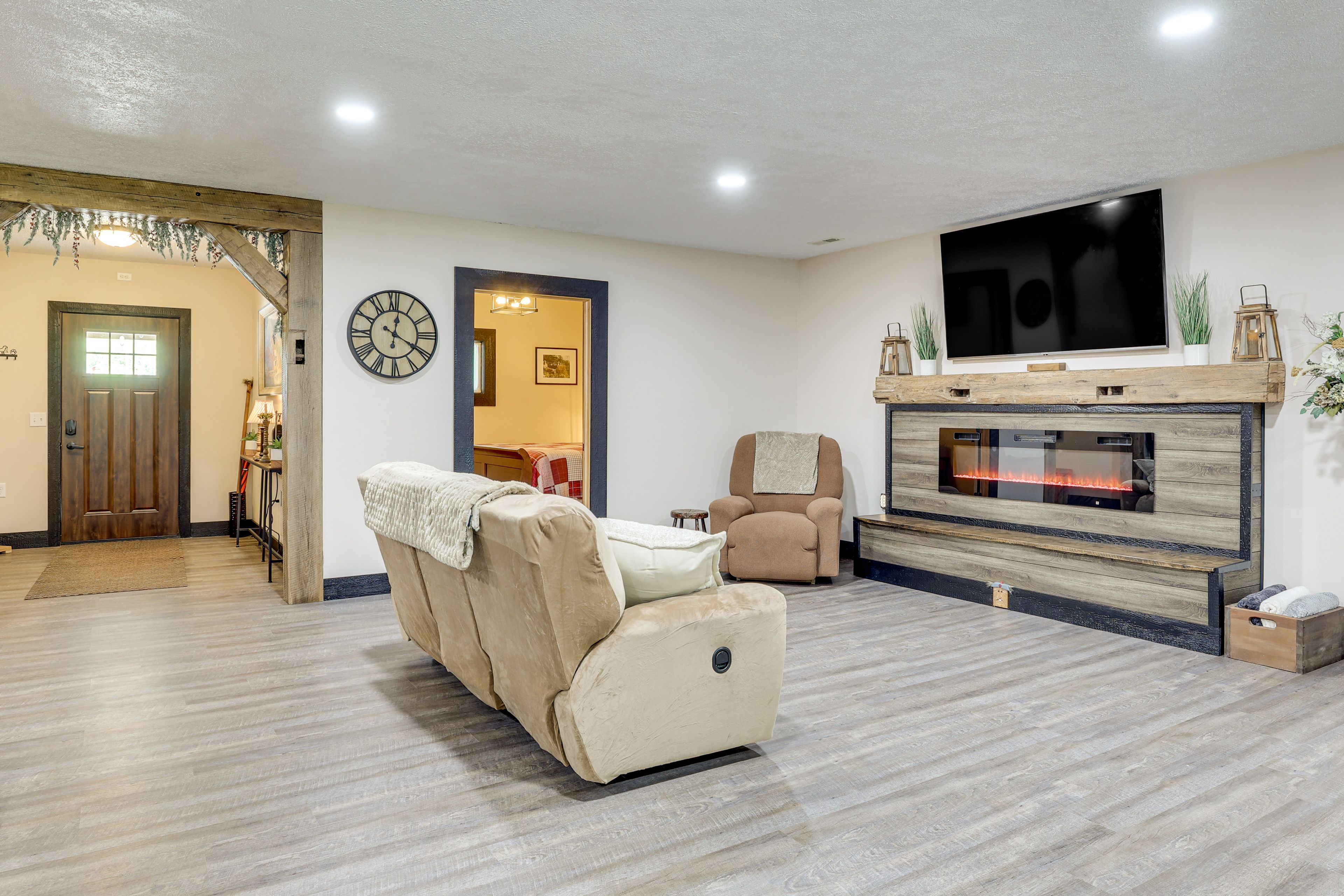 Living Room | Central A/C & Heating