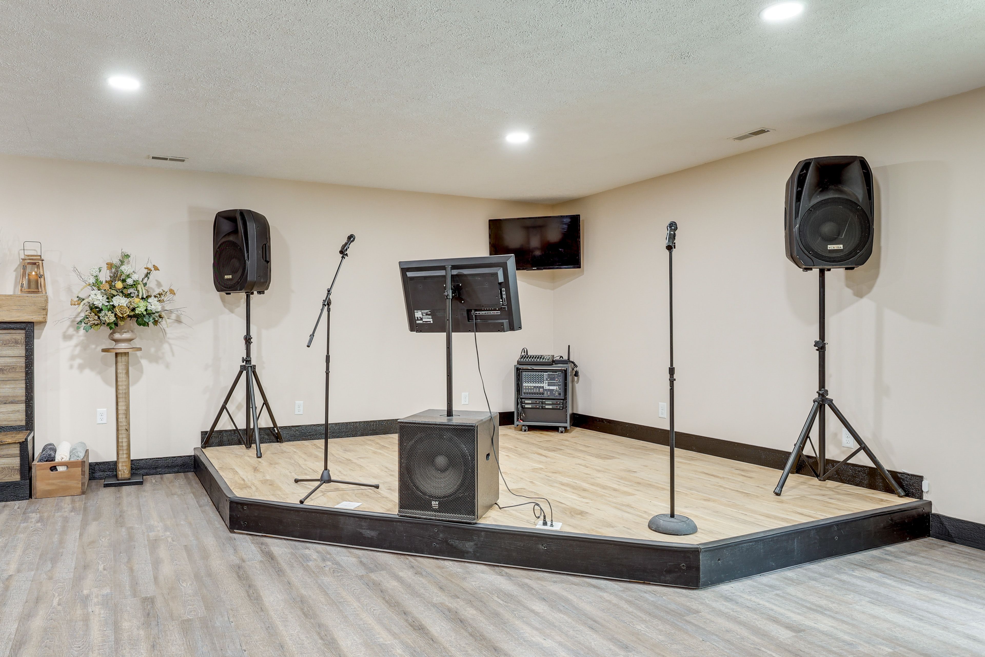 Karaoke Stage