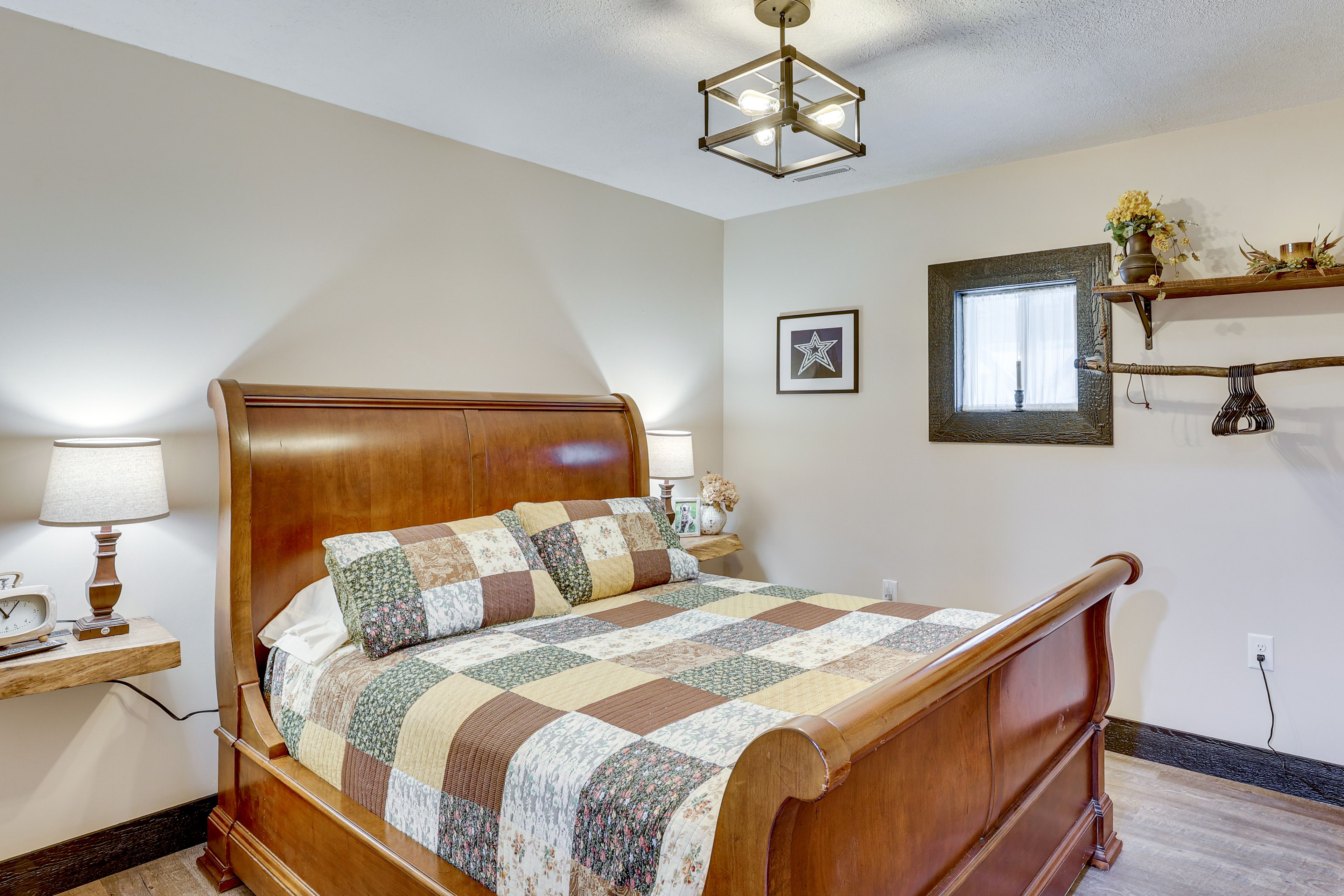 Bedroom 2 | Queen Bed | Linens Provided