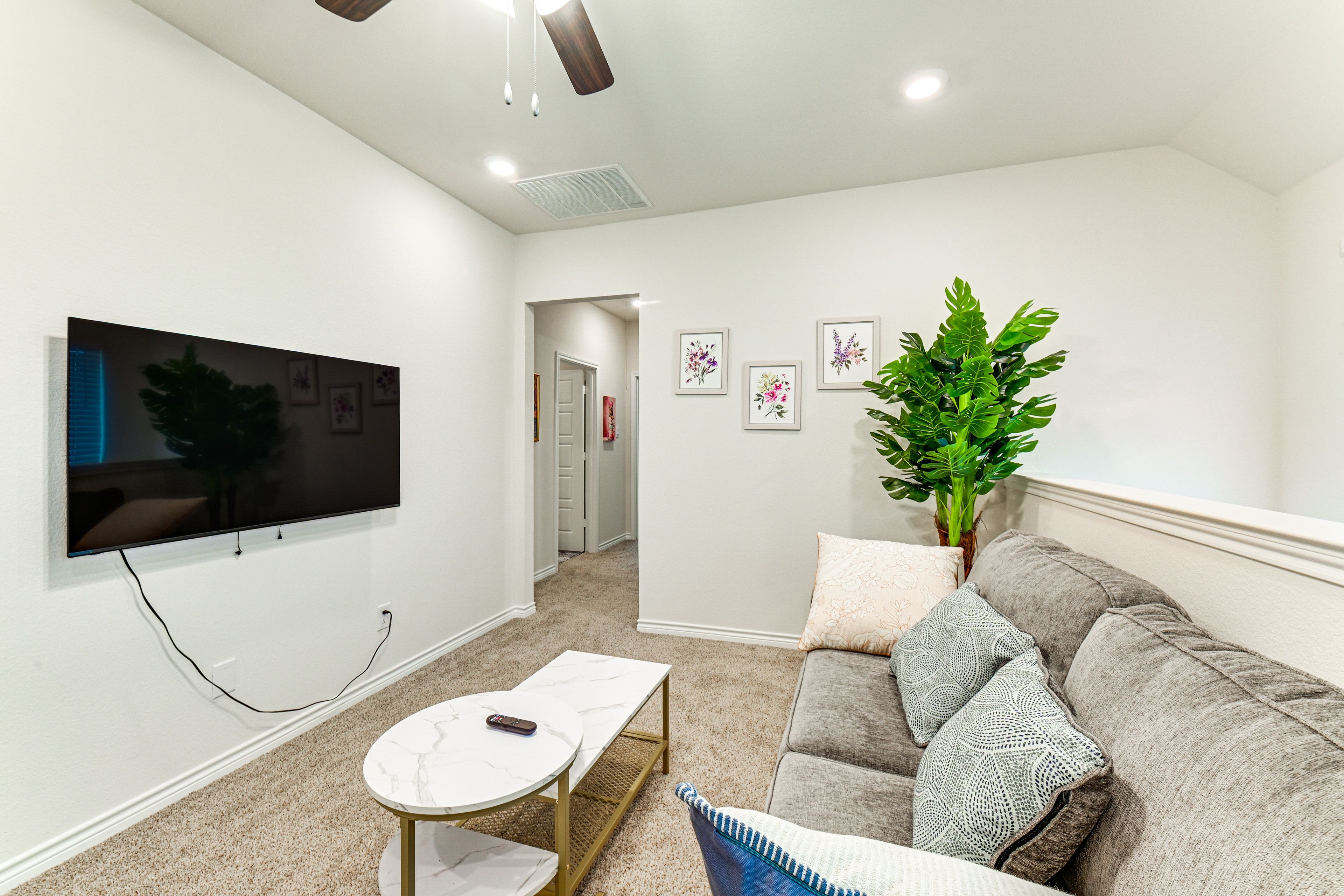 Sleeping Nook | 2nd Floor | Full Sleeper Sofa