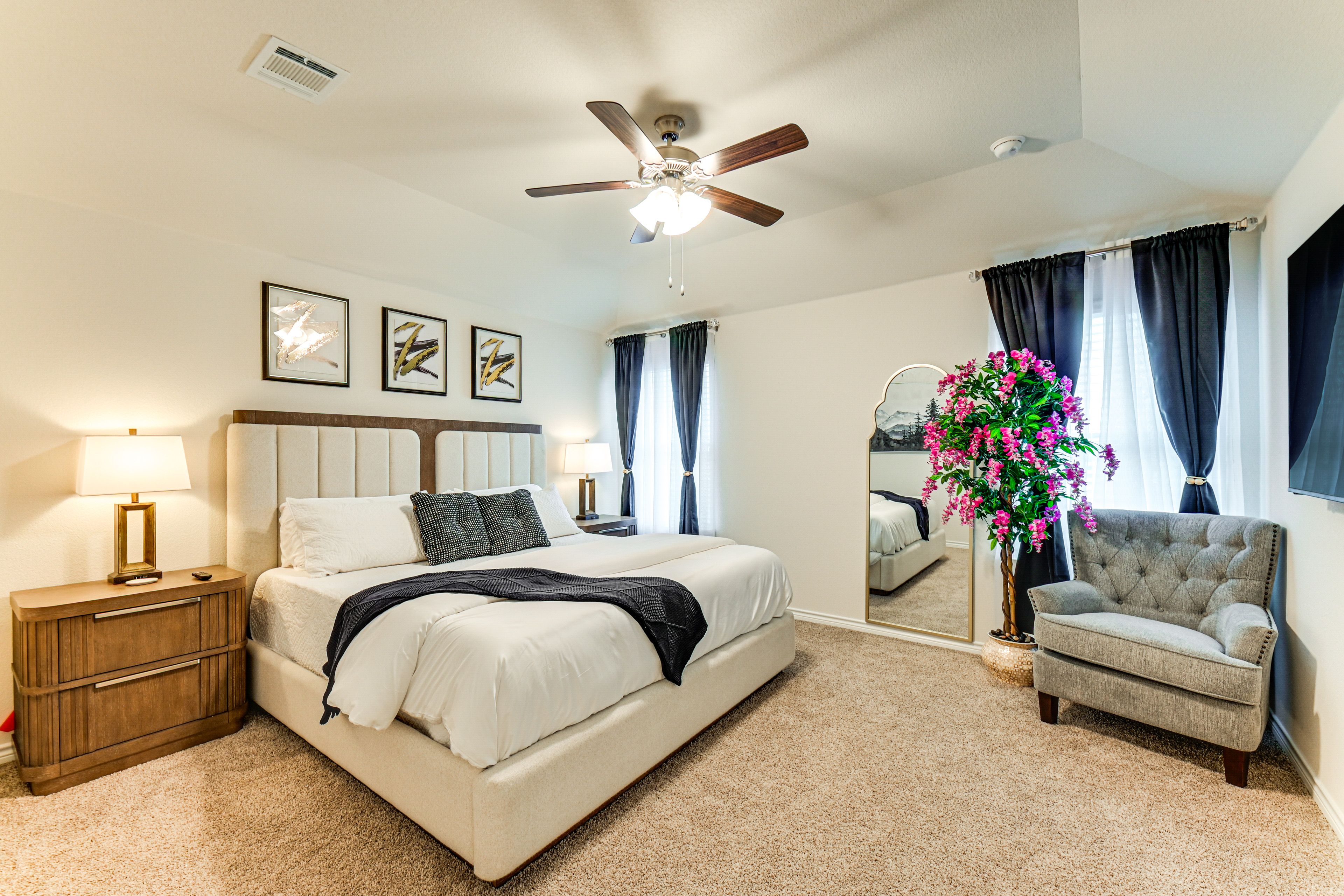 Bedroom 1 | 2nd Floor | King Bed | Smart TV | Linens Provided