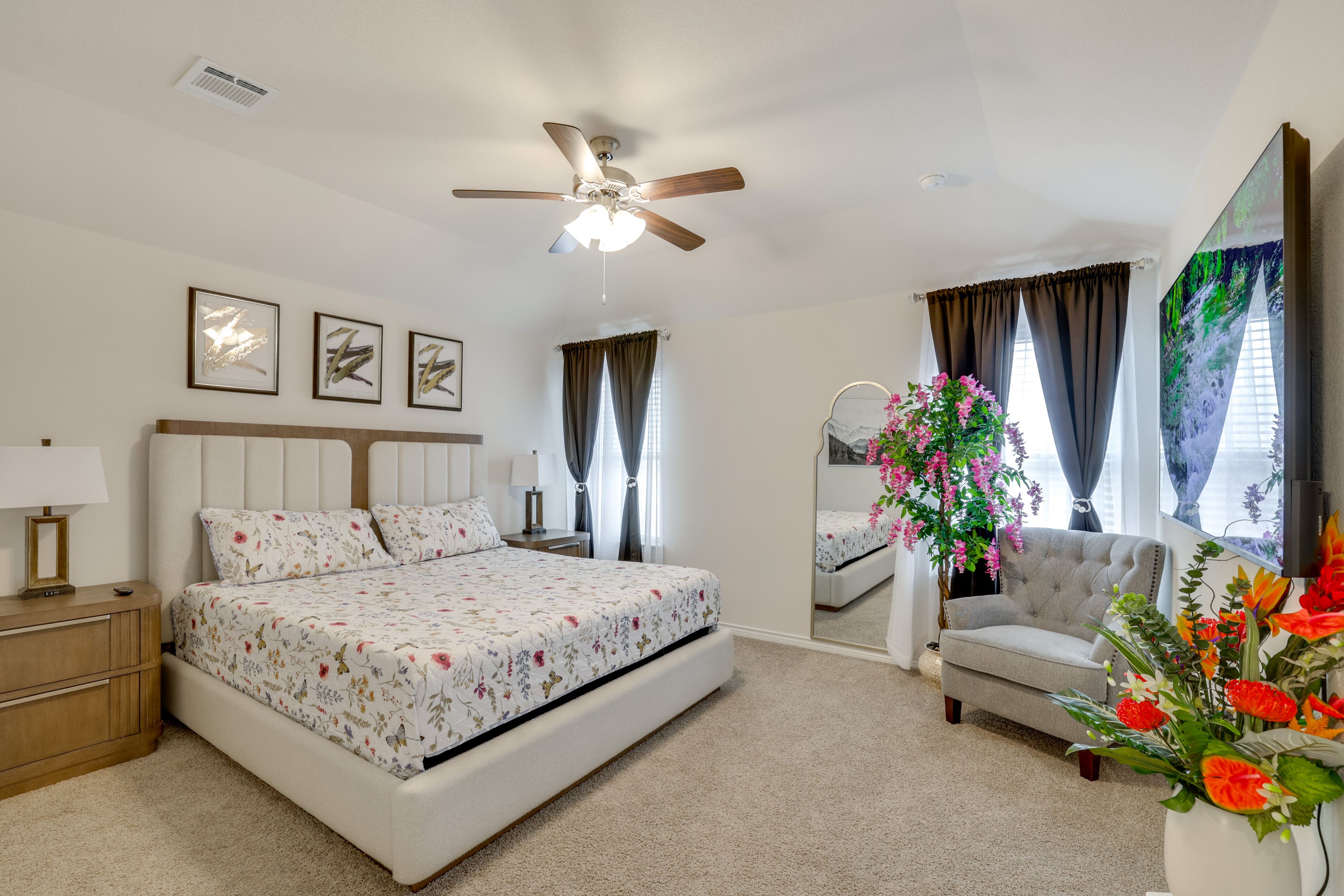 Bedroom 1 | 2nd Floor | King Bed | Smart TV | Linens Provided