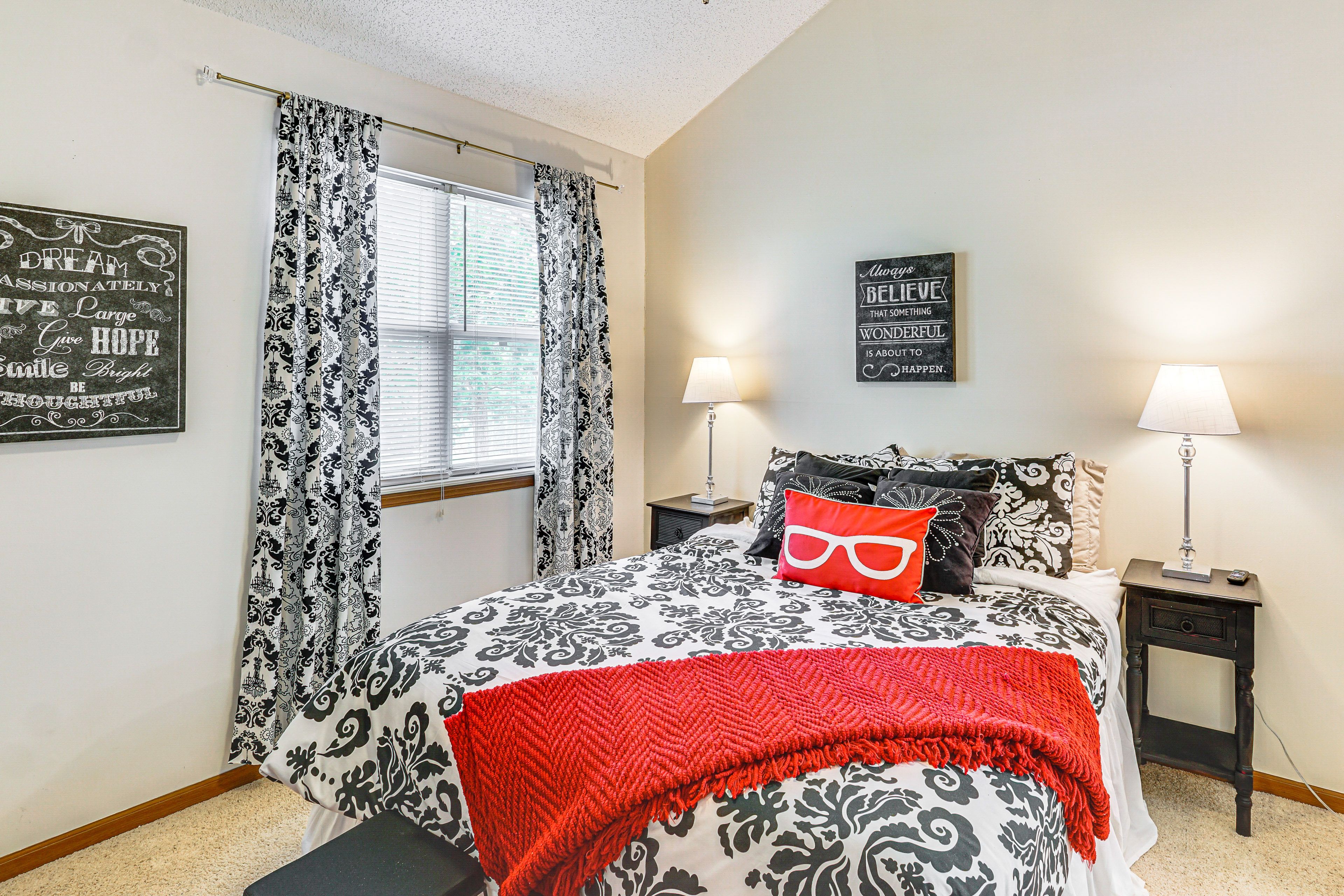 Bedroom 2 | Queen Bed | En-Suite Bathroom