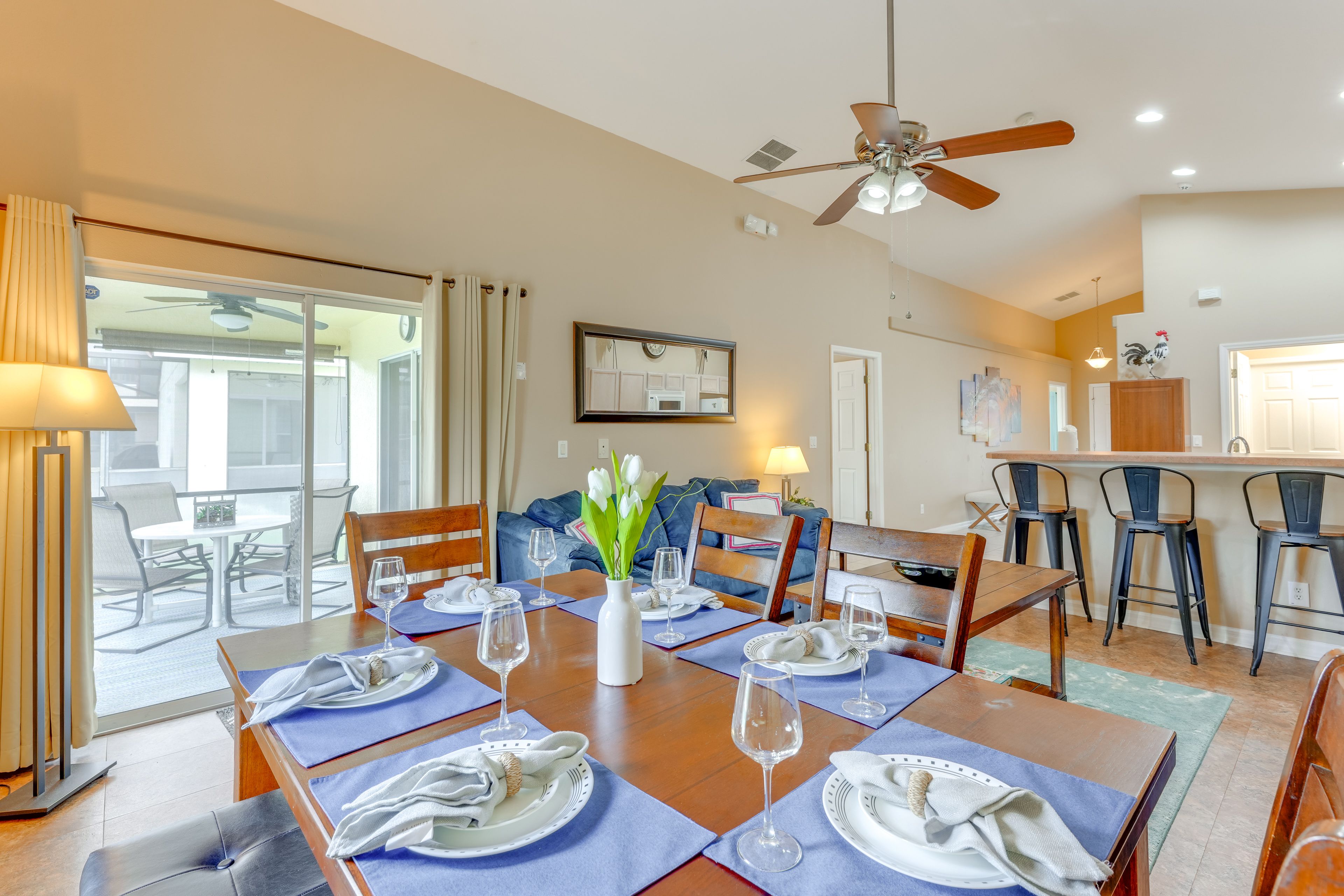 Dining Area | Dishware & Flatware