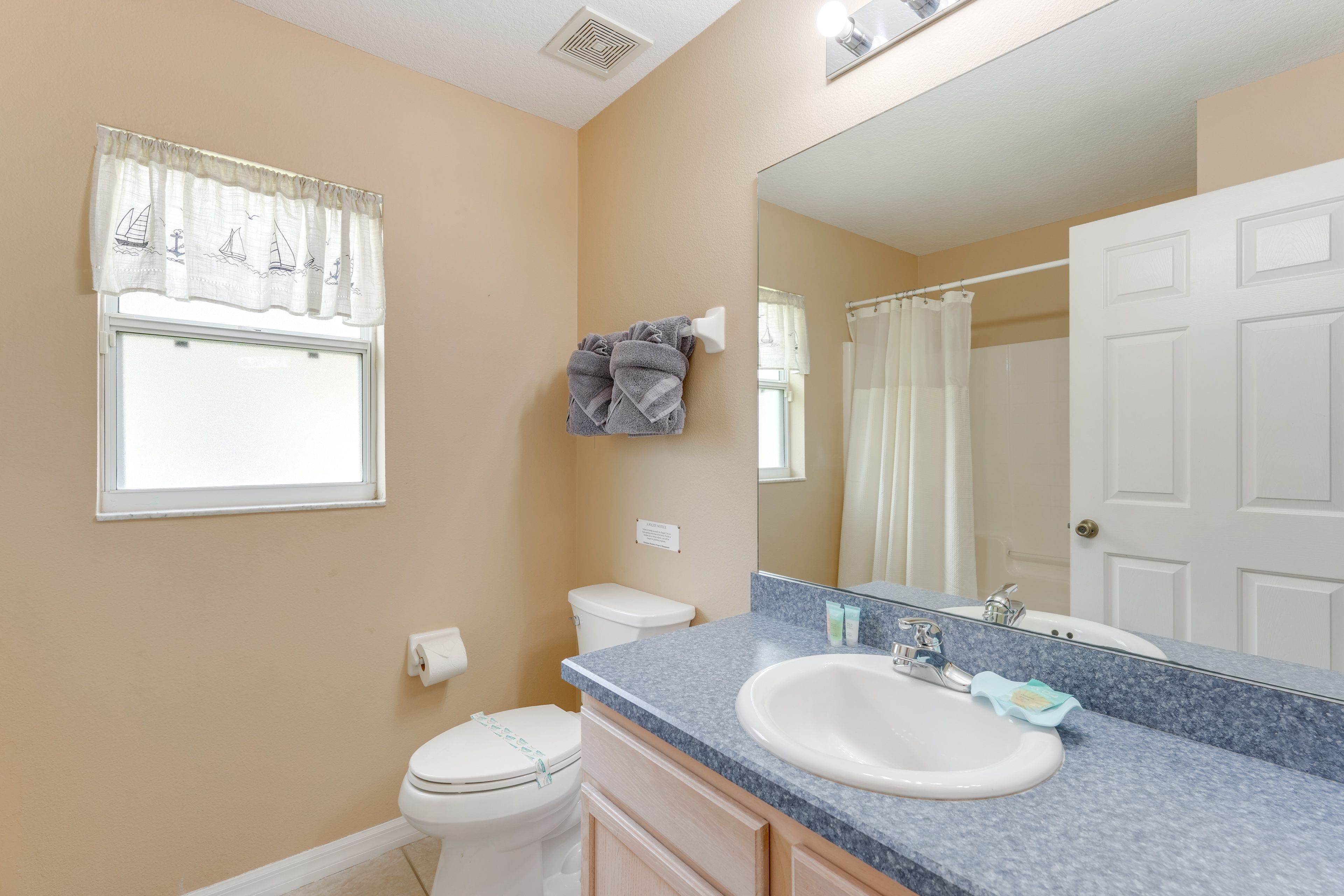 Full Bathroom