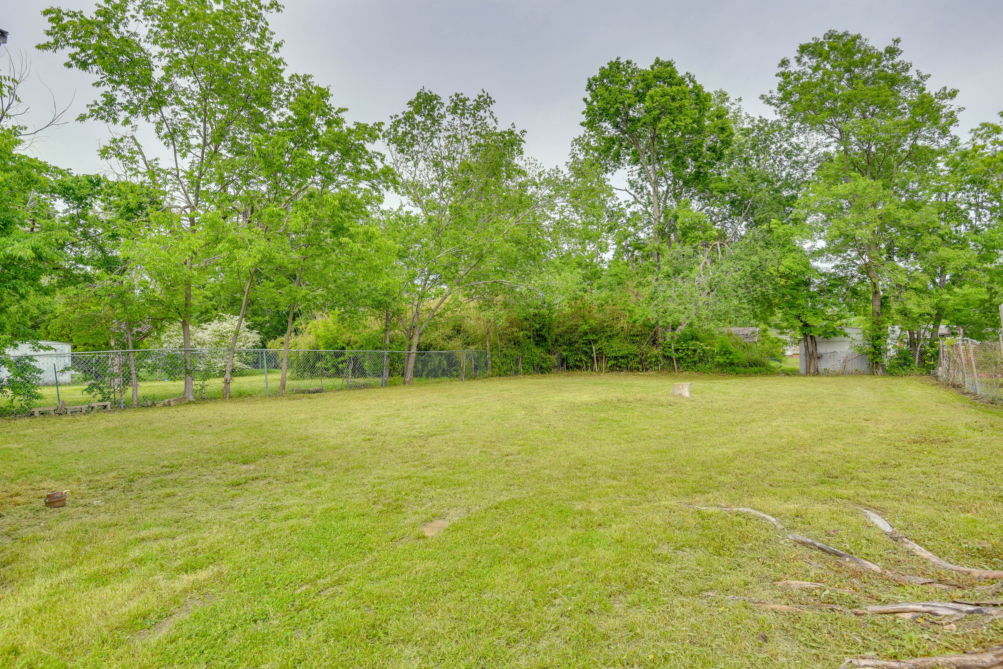 Fenced-In Yard