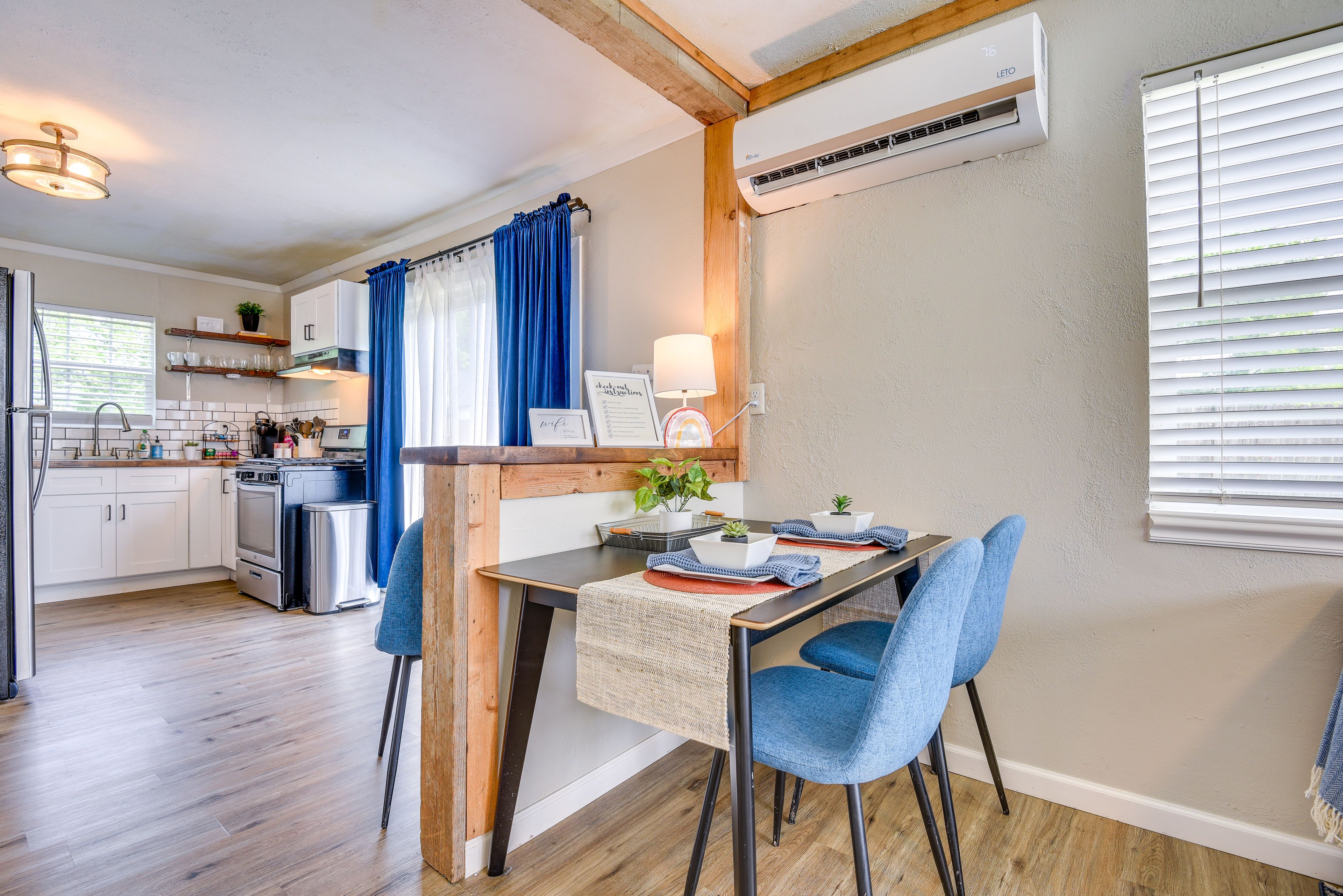 Dining Area | Dishware & Flatware Provided | High Chair