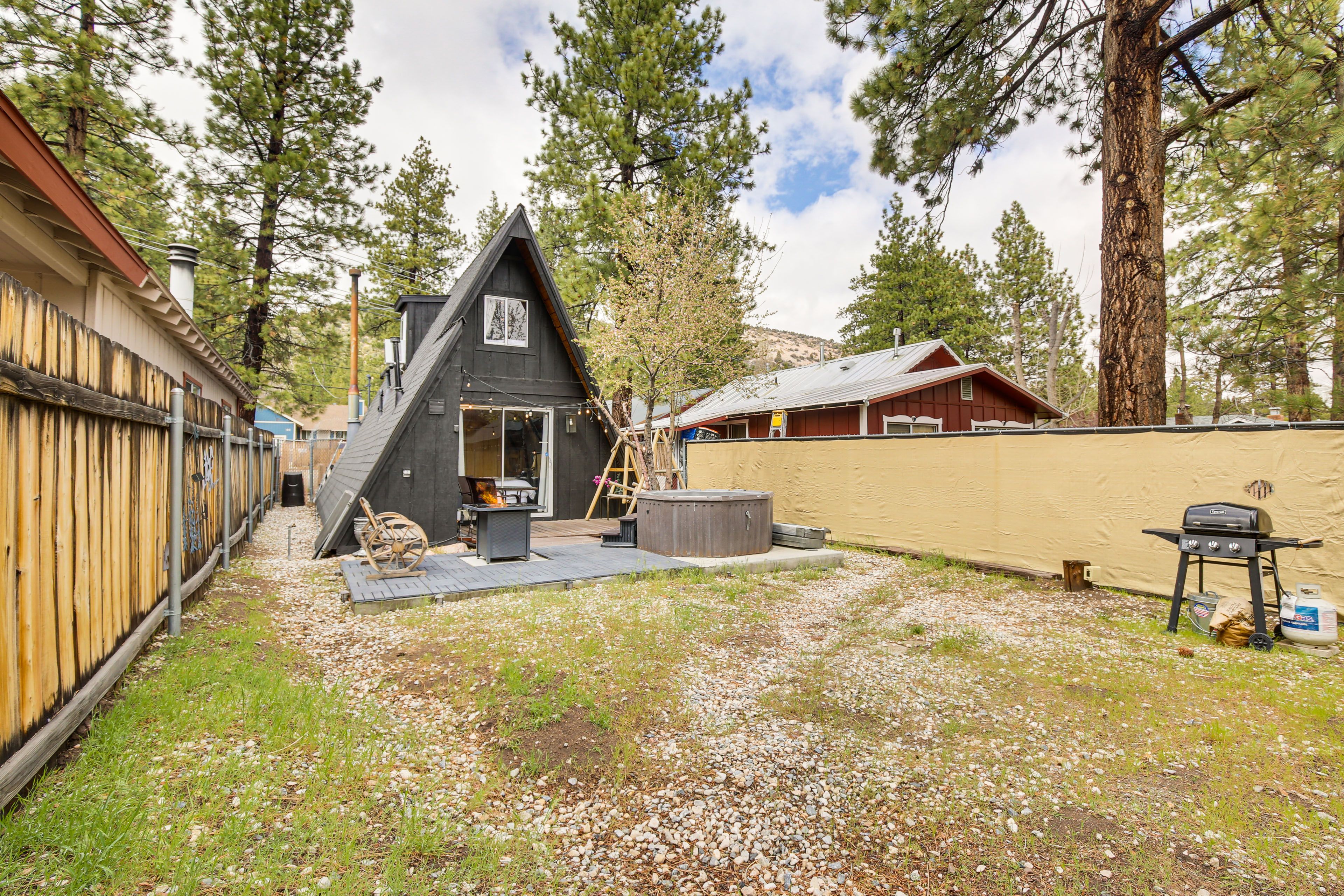Fenced Backyard | Gas Grill