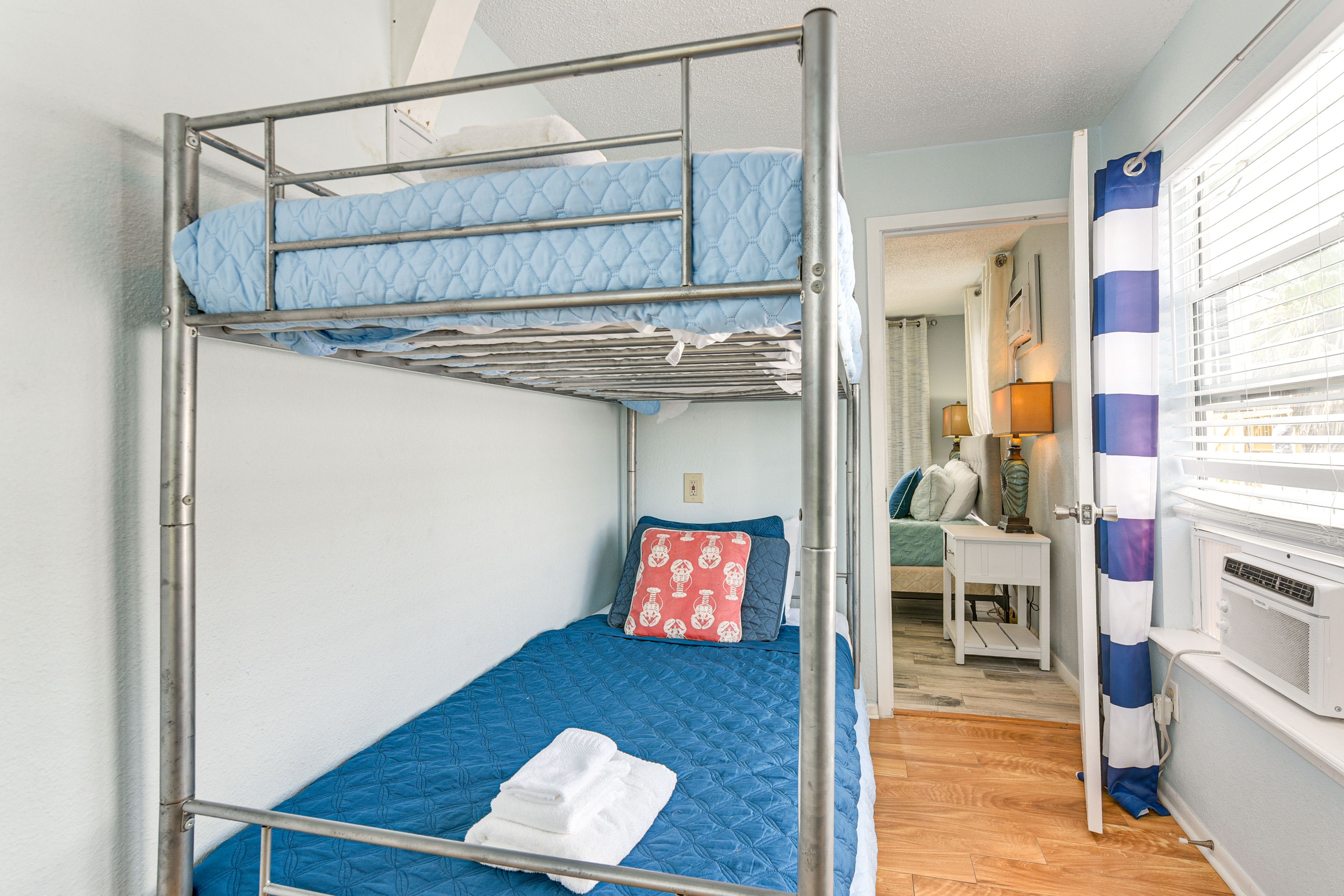 Bedroom 3 | Twin Bunk Bed w/ Twin Trundle