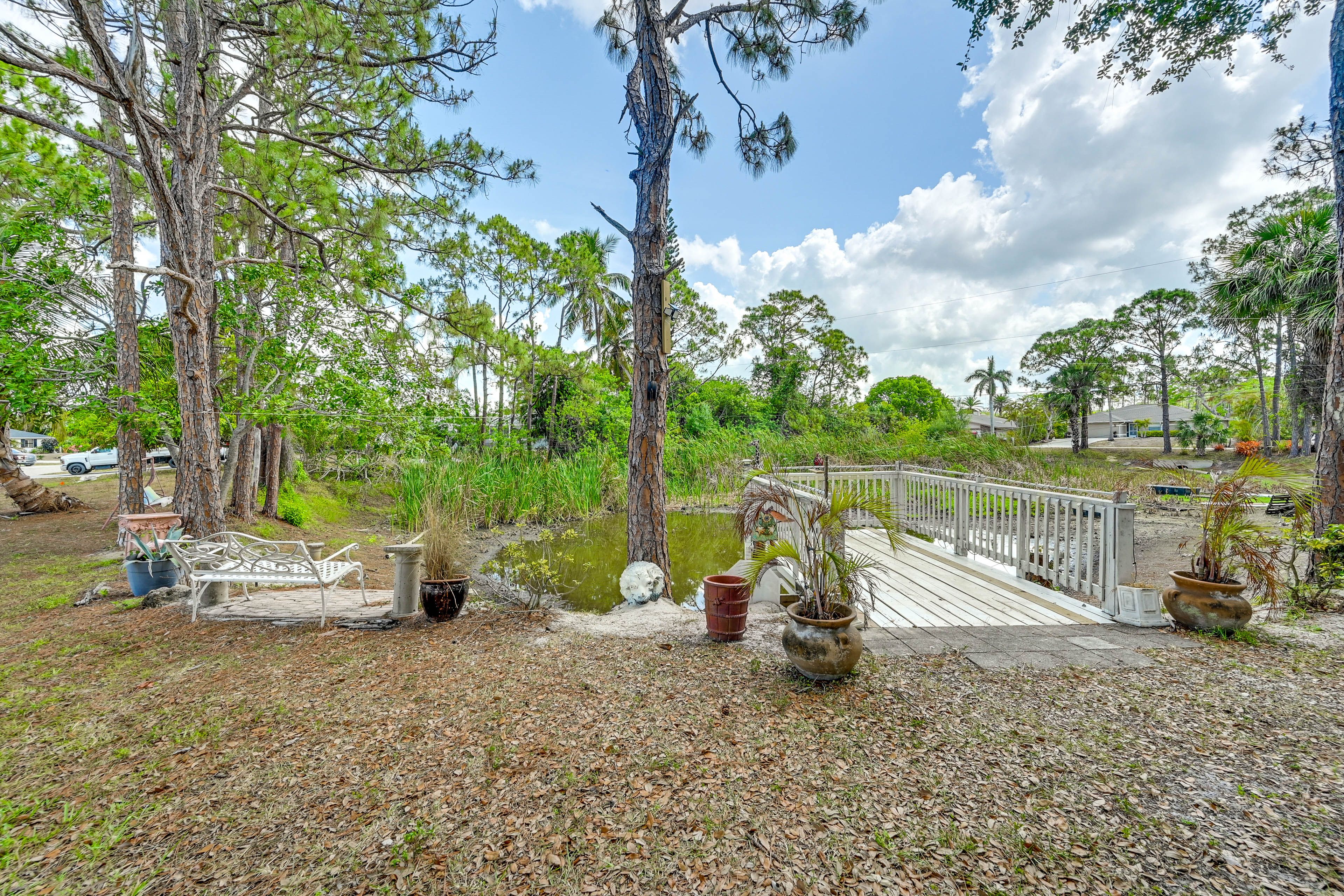 House Exterior | Deck