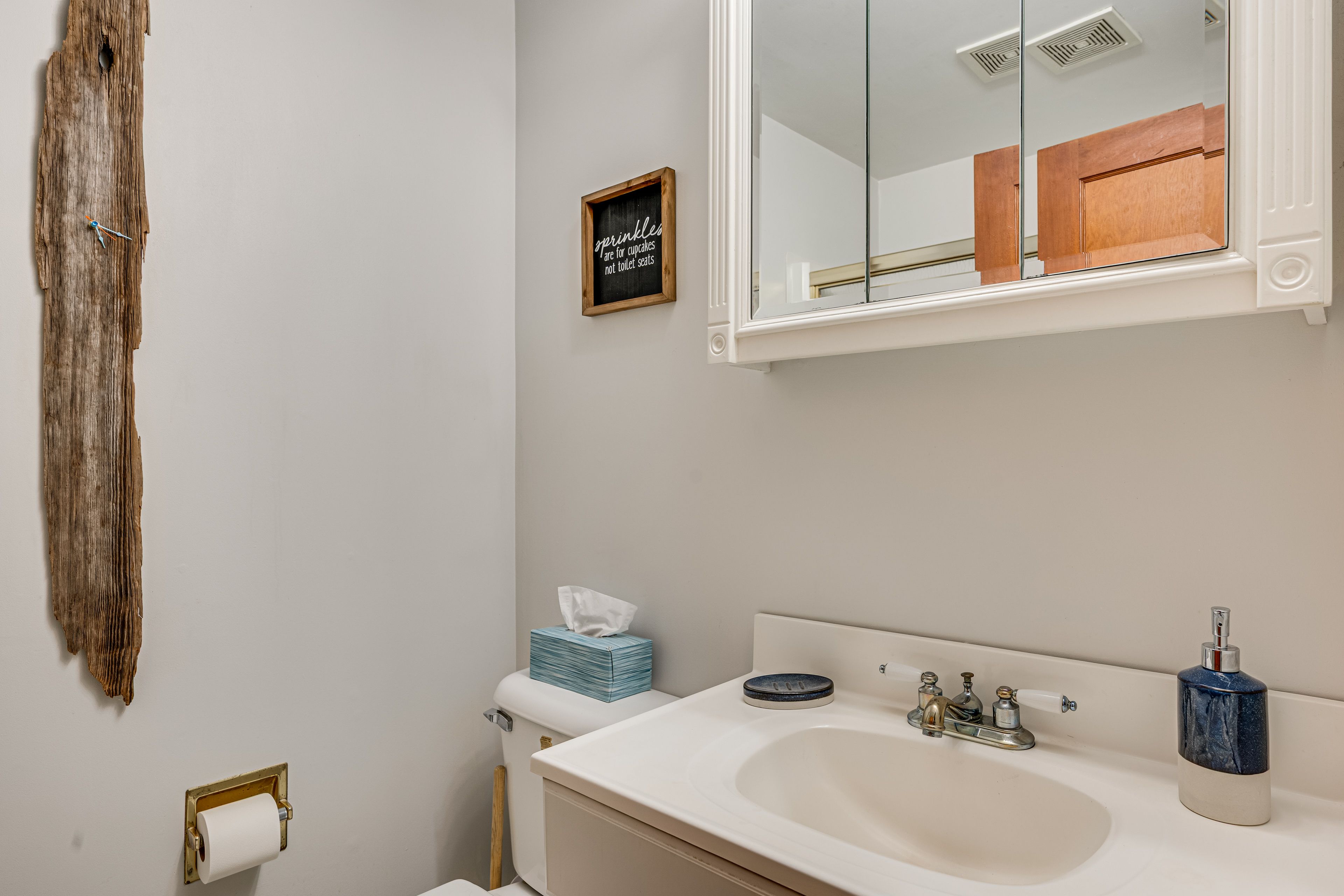 Bathroom | Shower | Towels Provided