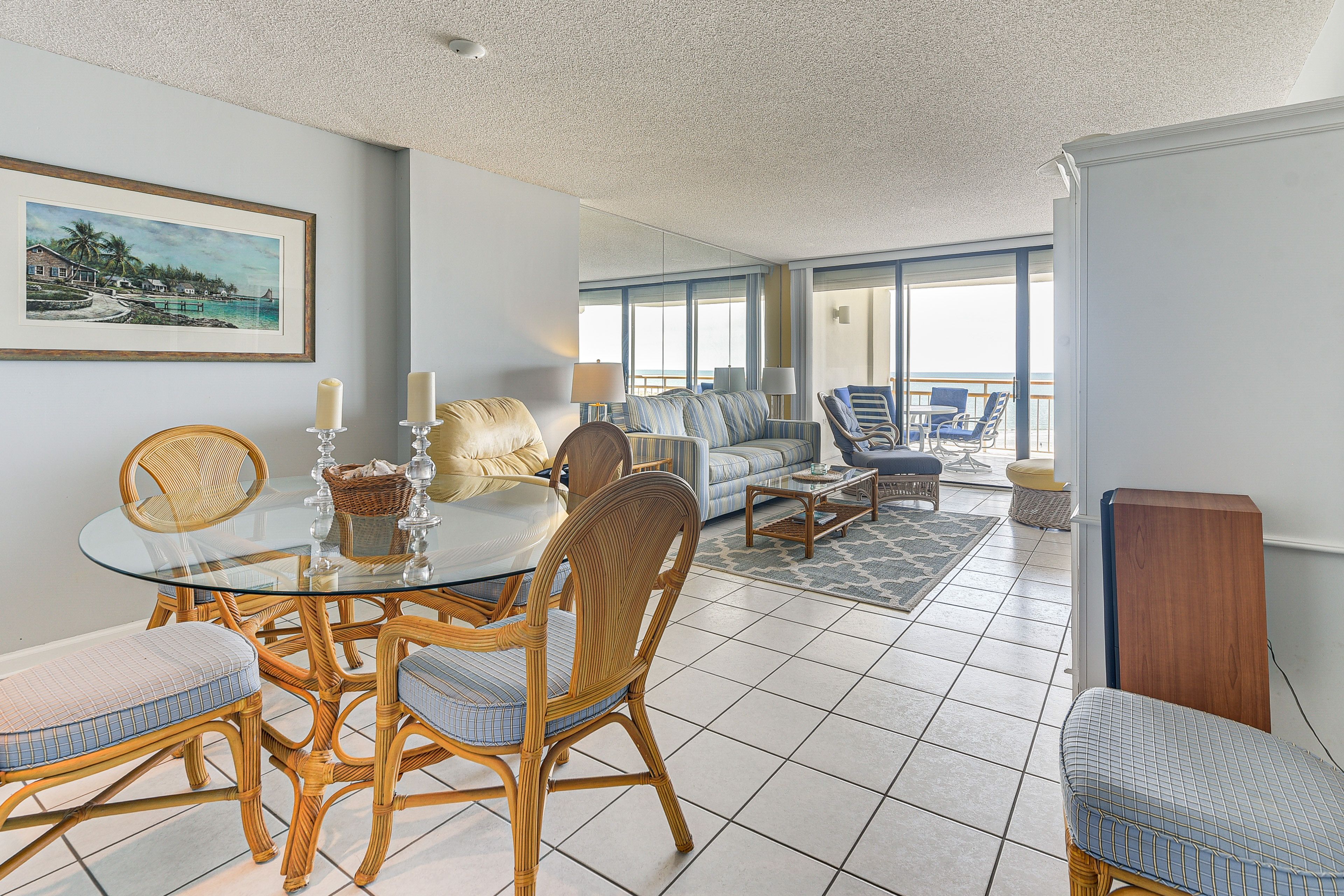 Dining Area | Dishware & Flatware