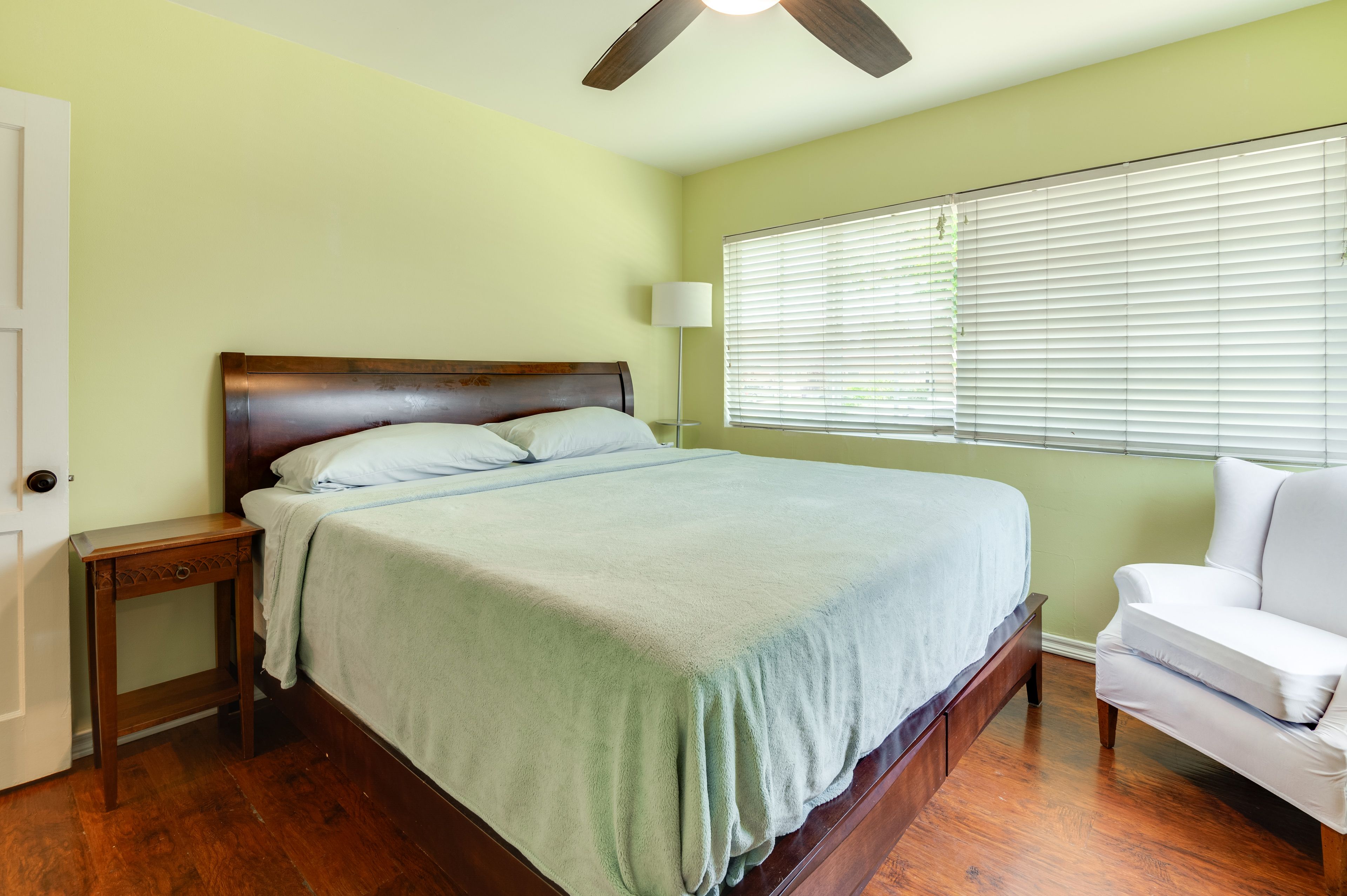 Bedroom 2 | California King Bed