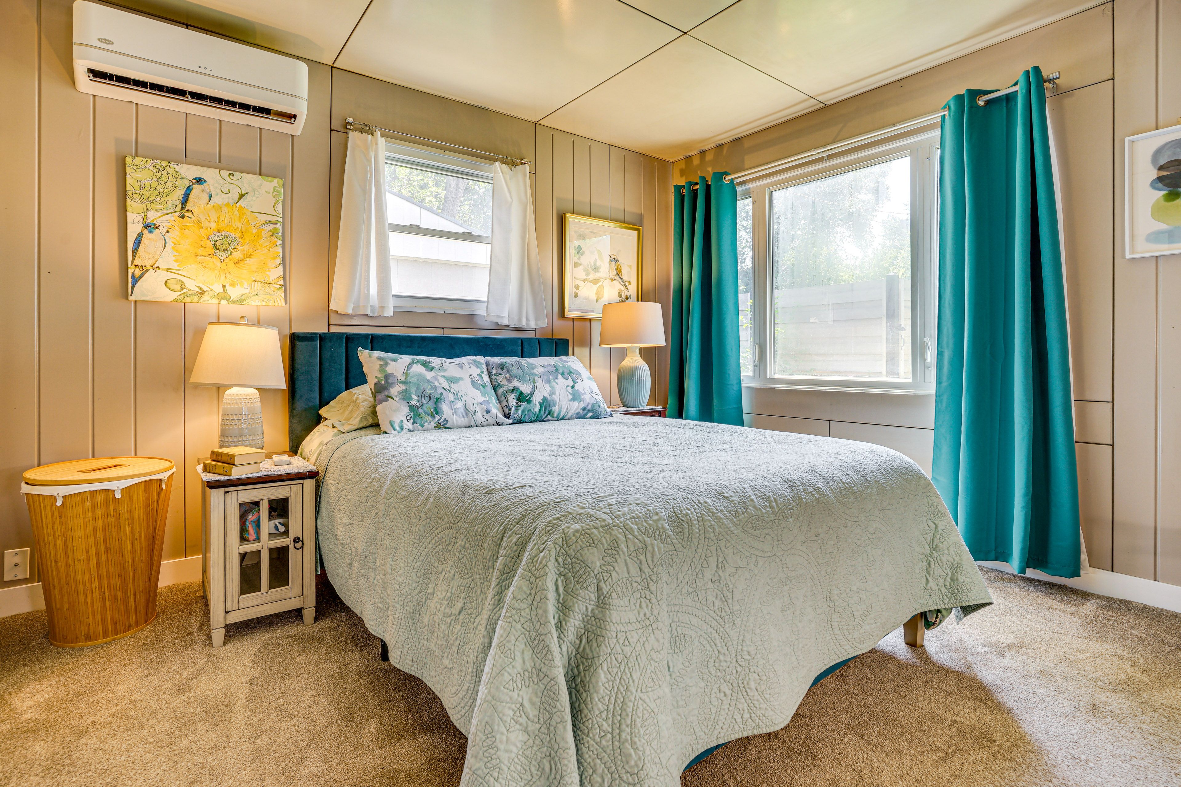 Bedroom 1 | Queen Bed | Linens Provided