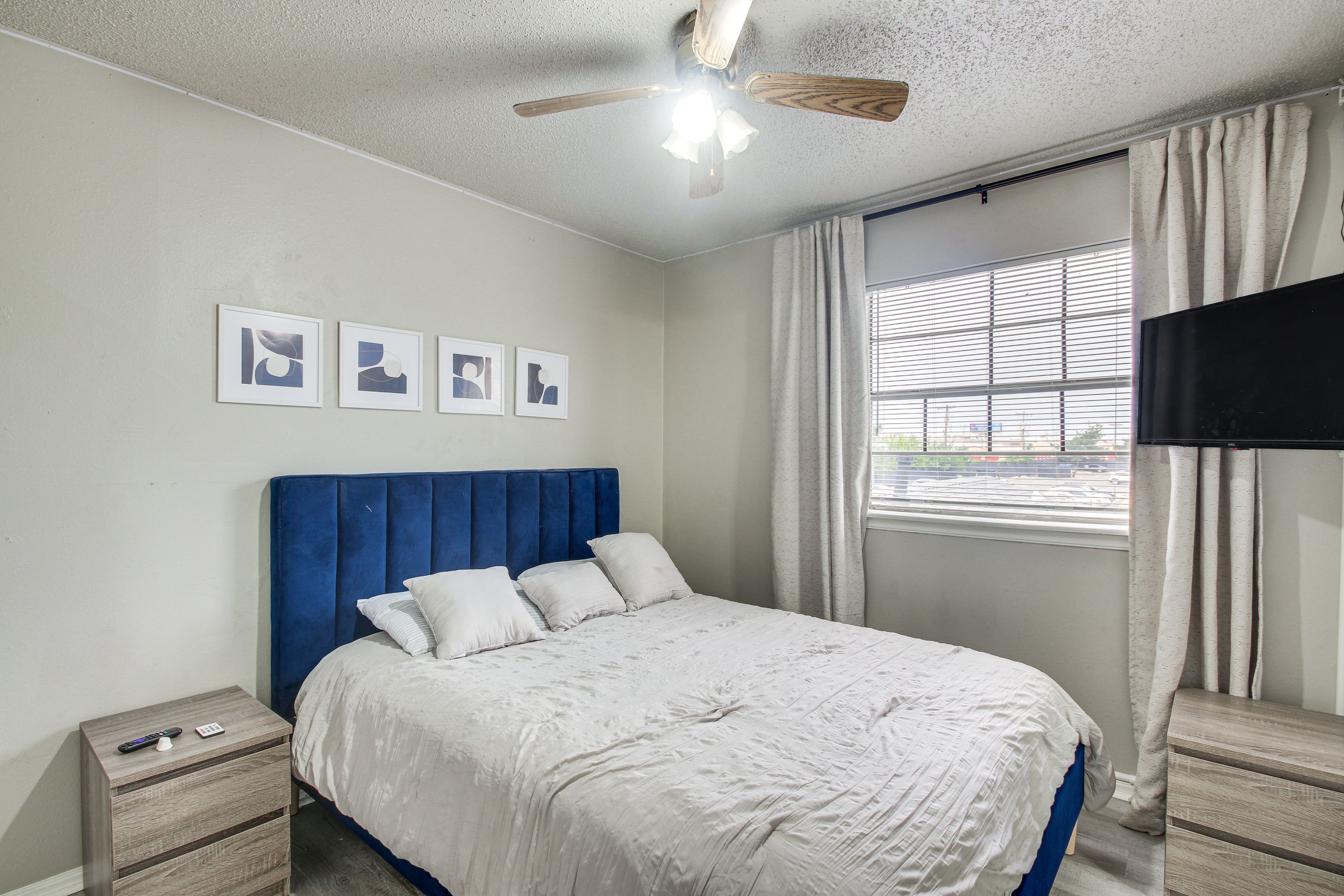 Bedroom 2 | 2nd Floor | Queen Bed